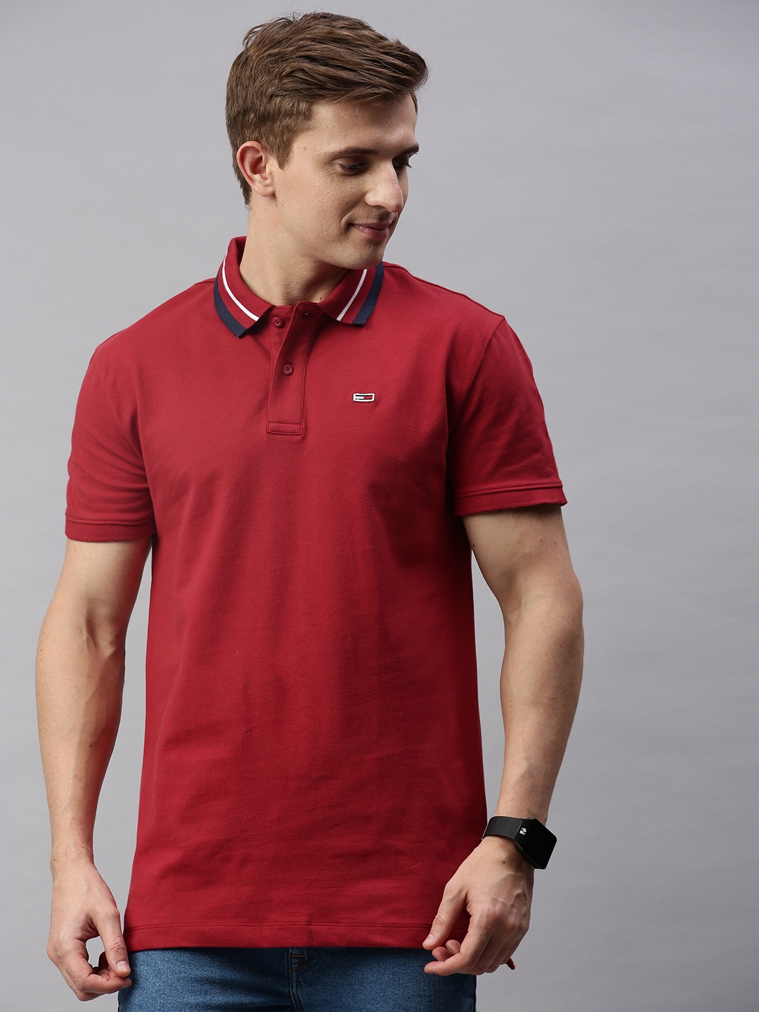 

Tommy Hilfiger Men Red Solid Polo Collar T-shirt