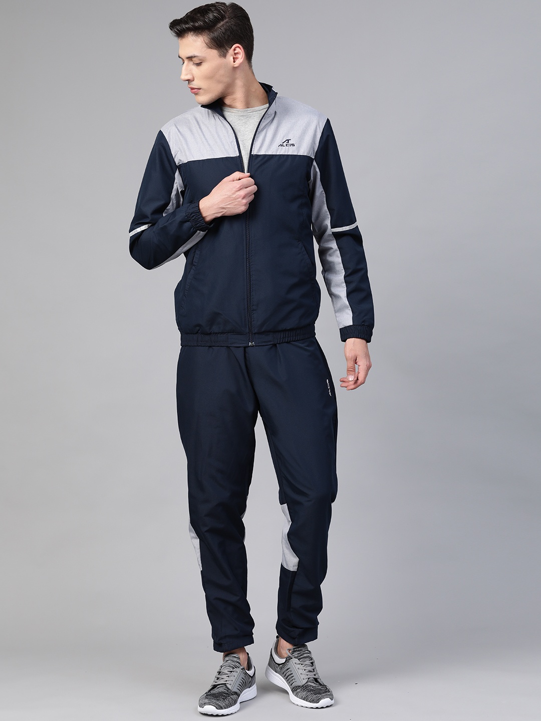 

Alcis Men Navy Blue & Grey Colourblocked Sports Tracksuit
