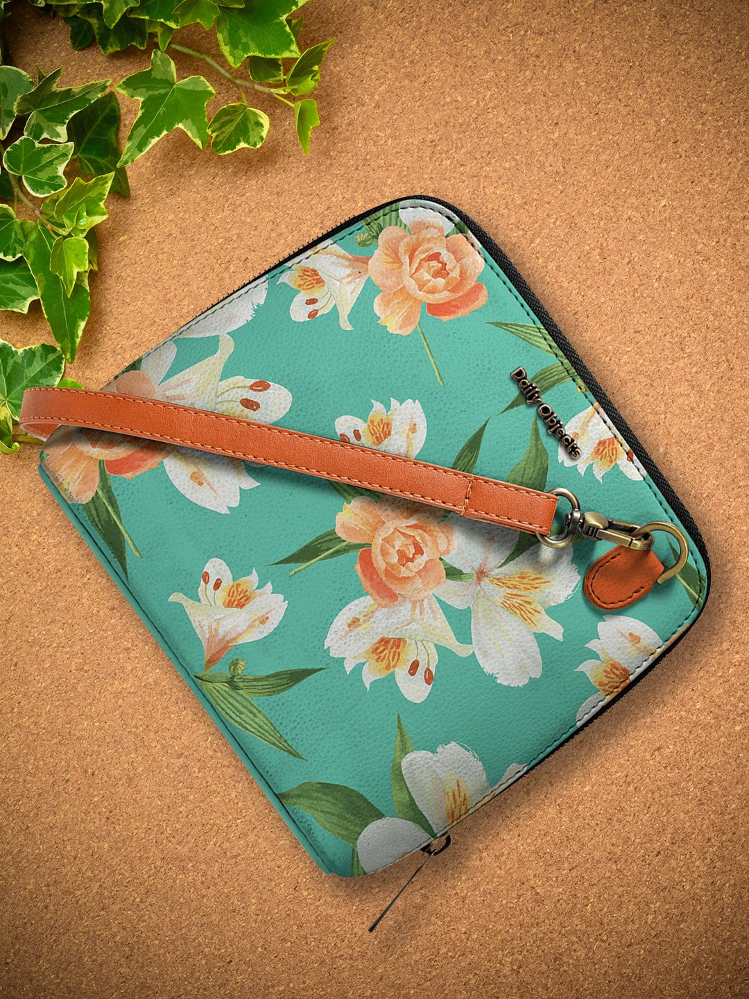 

DailyObjects Sea Green & Off-White Printed Sling Bag