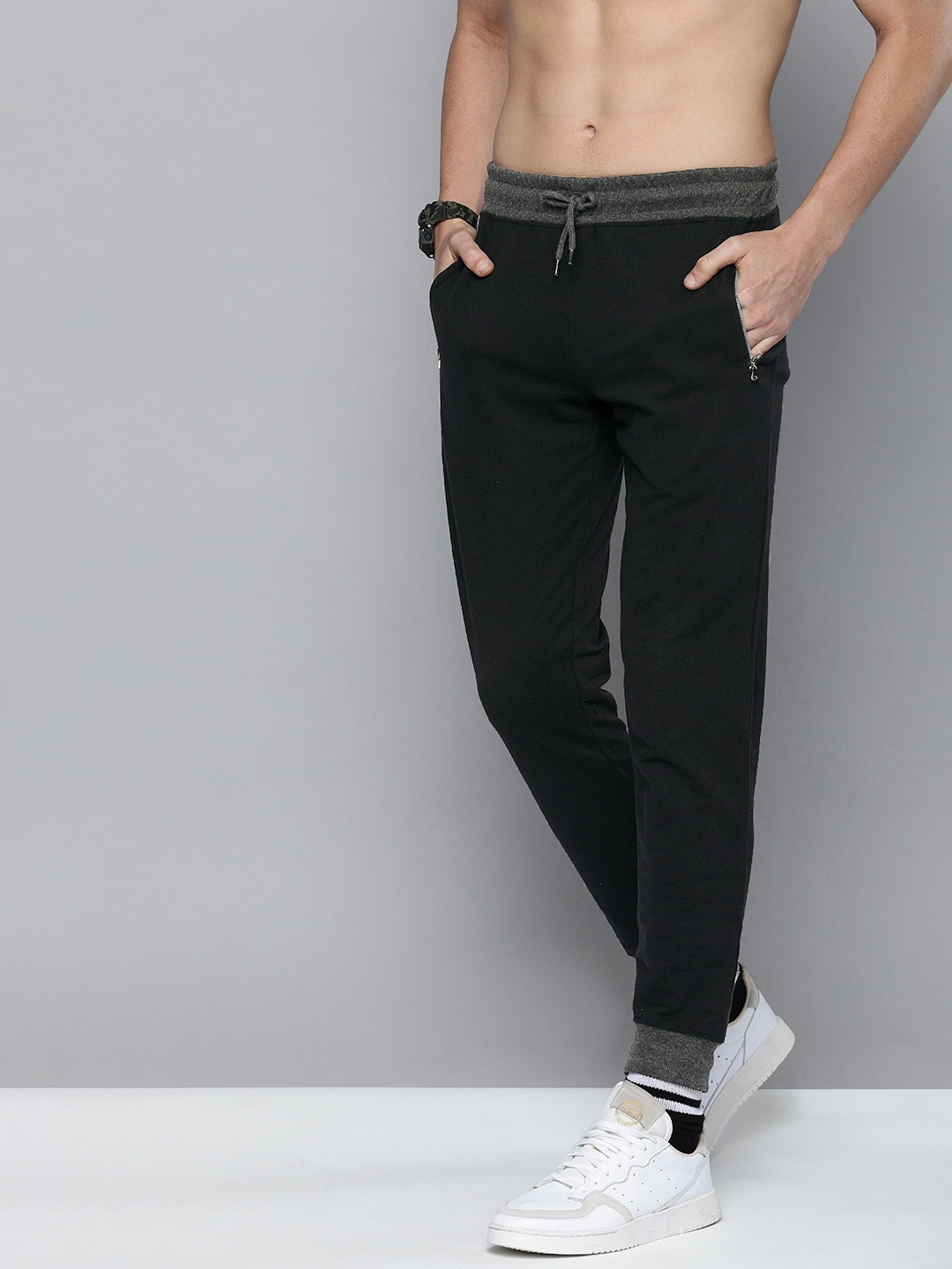 

HERE&NOW Men Black Solid Regular Fit Joggers