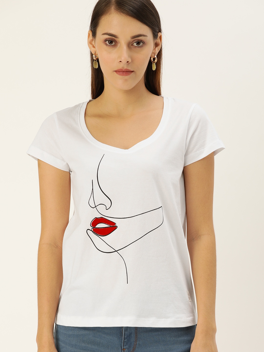 

Flying Machine Women White Printed Round Neck Pure Cotton T-shirt