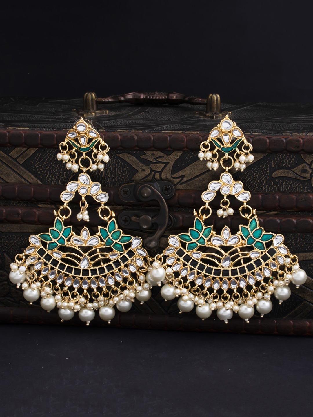 

Sukkhi Blue & Gold-Plated Enamelled Kundan Classic Drop Earrings