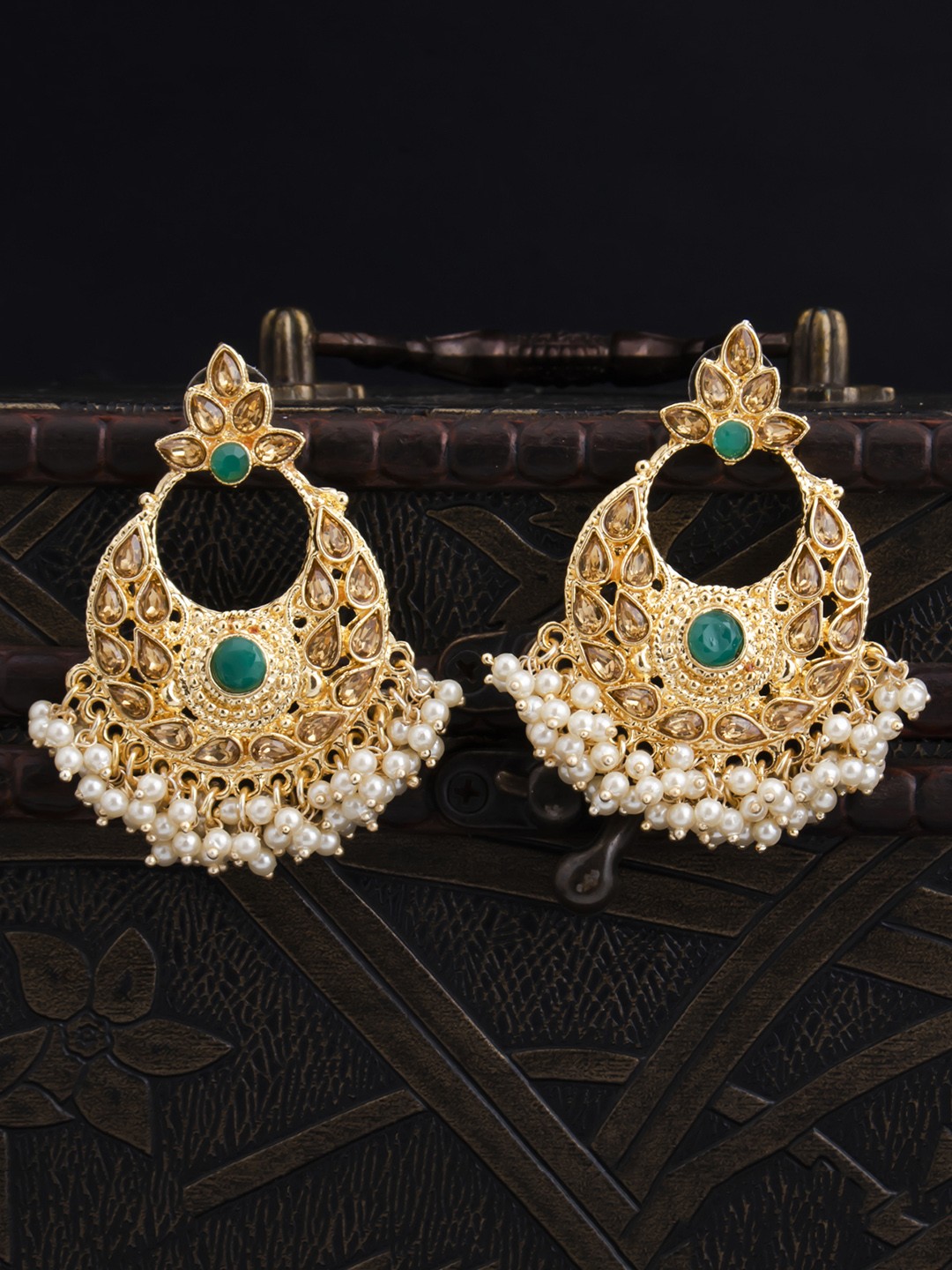 

Sukkhi Gold-Plated & Brown Crescent Shaped Filigree Chandbalis