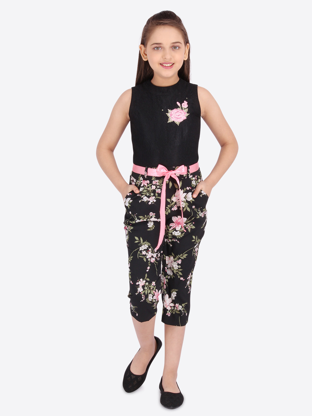 

CUTECUMBER Girls Black & Pink Printed Capri Jumpsuit