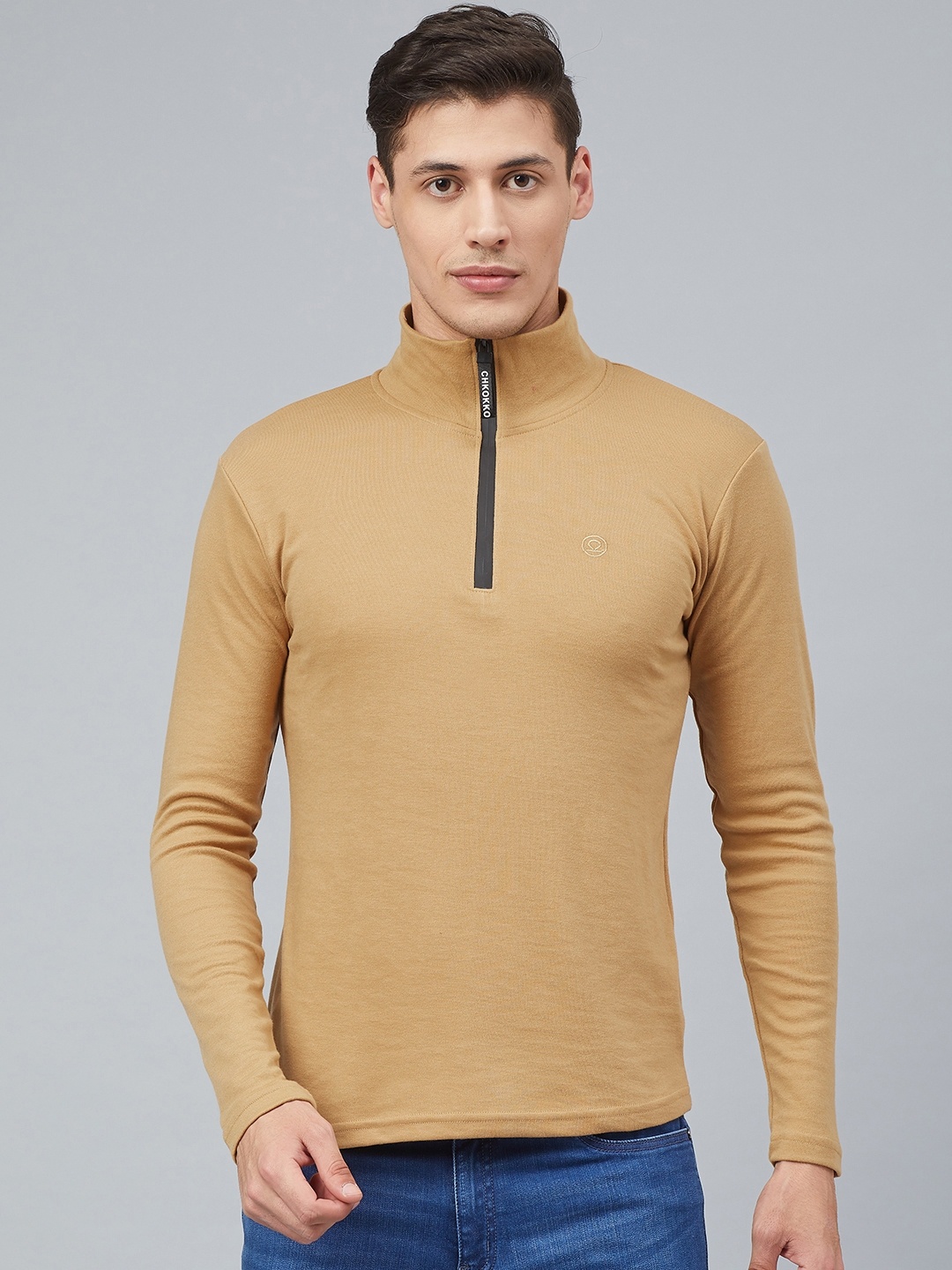 

CHKOKKO Men Mustard Brown Solid Mock Collar T-shirt