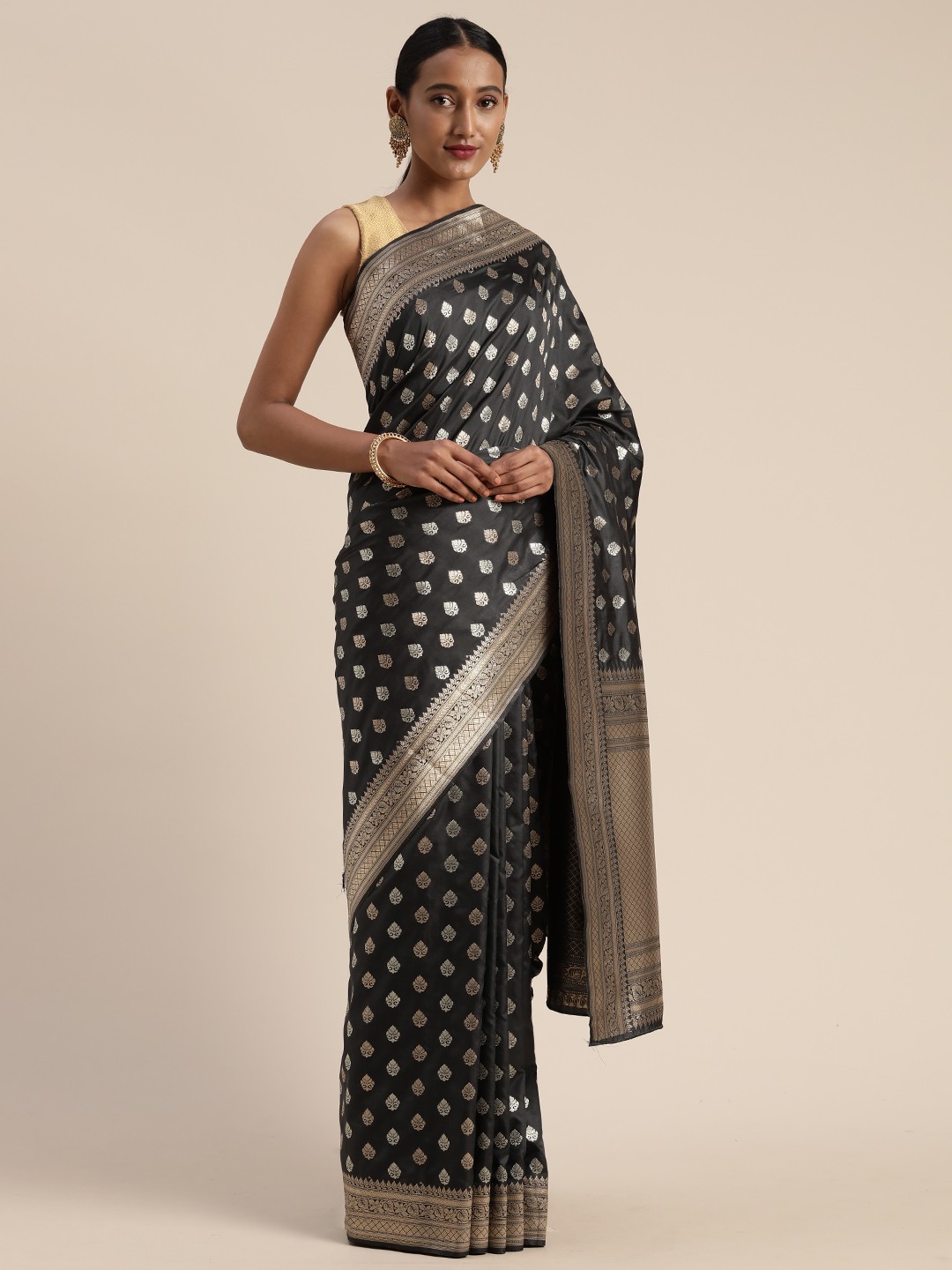 

Mitera Black & Gold-Coloured Poly Silk Woven Design Banarasi Celebrity Saree