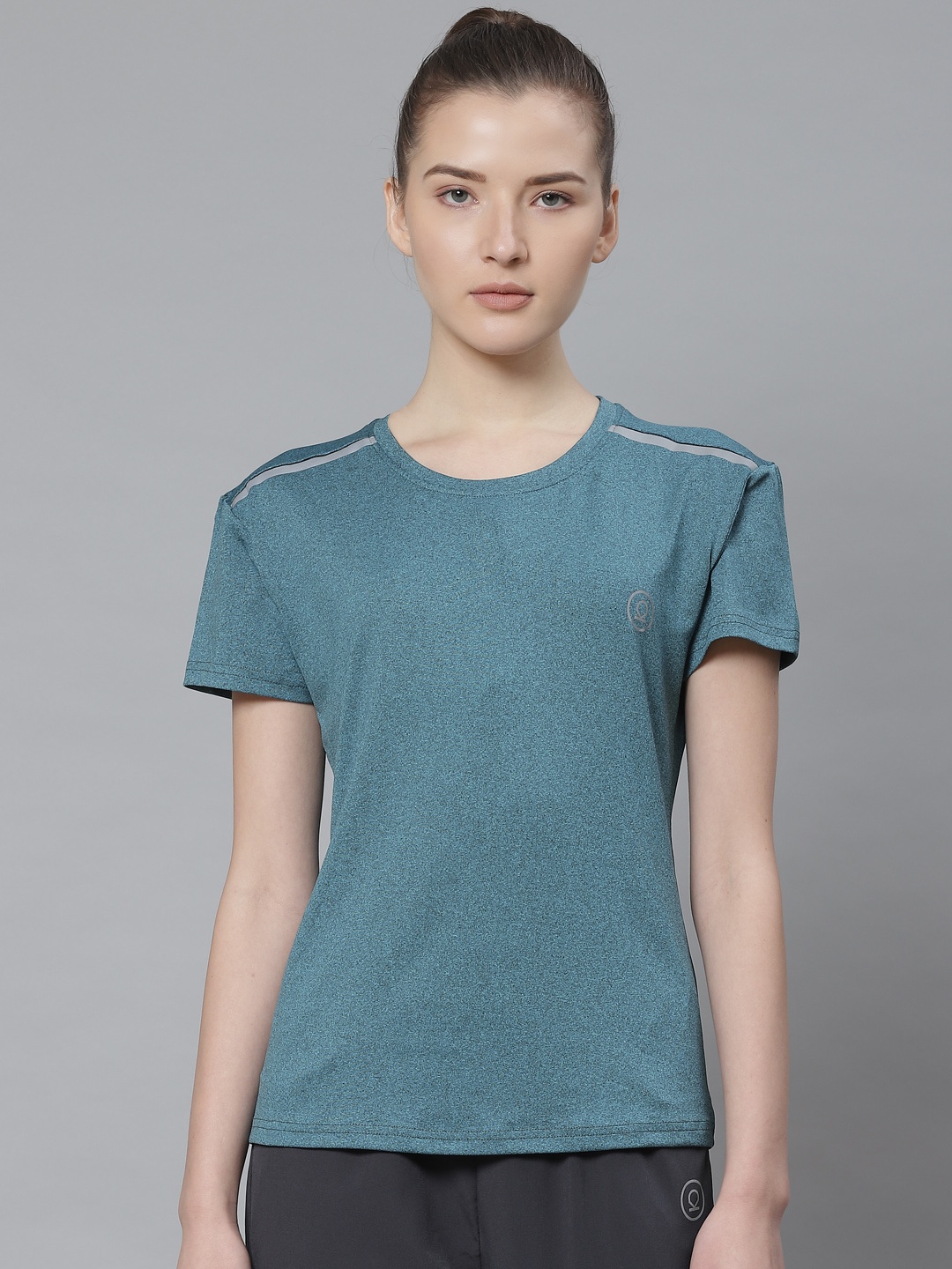 

CHKOKKO Women Teal Green Solid Round Neck Yoga T-shirt
