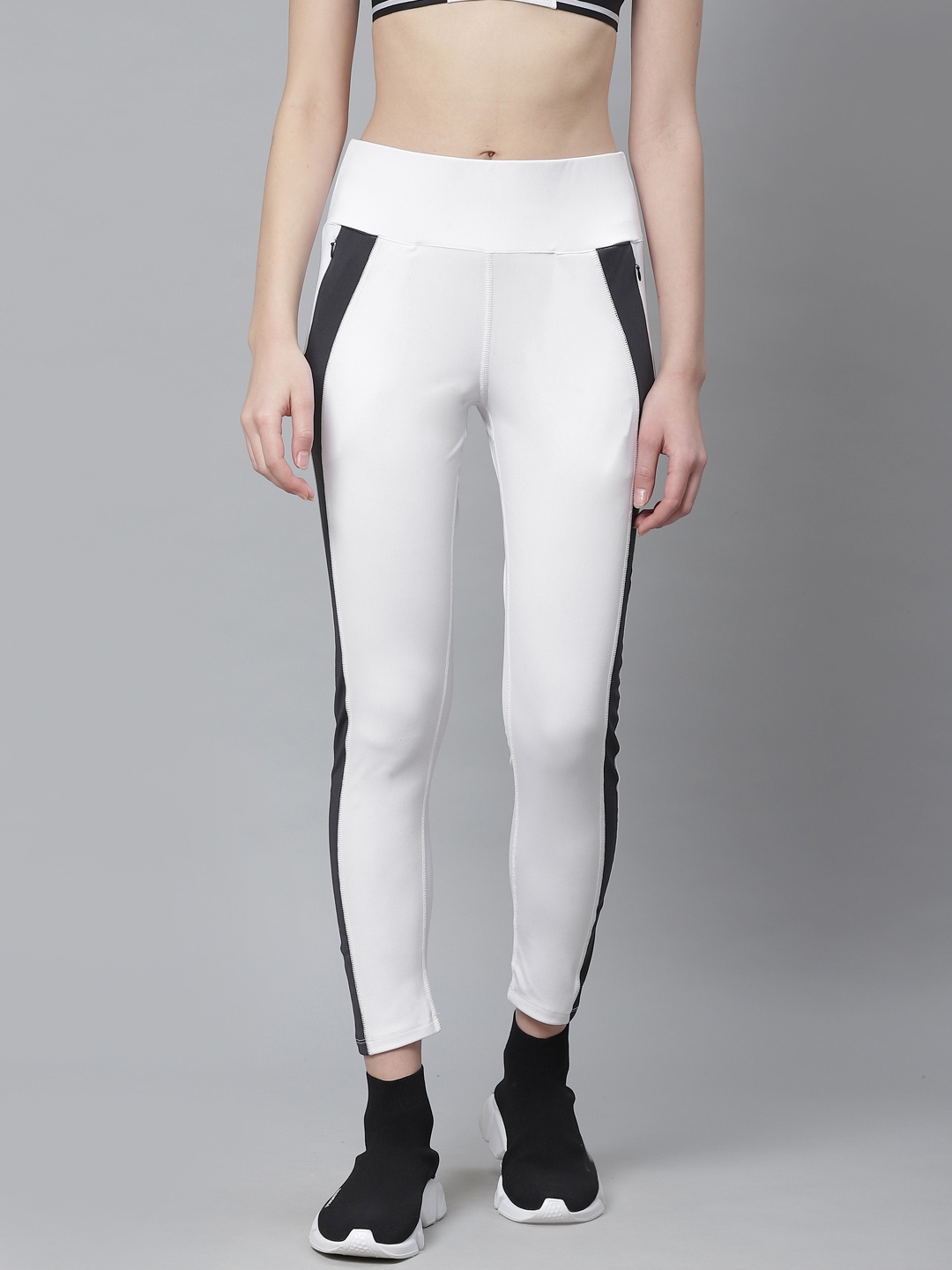 

CHKOKKO Women White Charcoal Grey Solid Yoga Tights