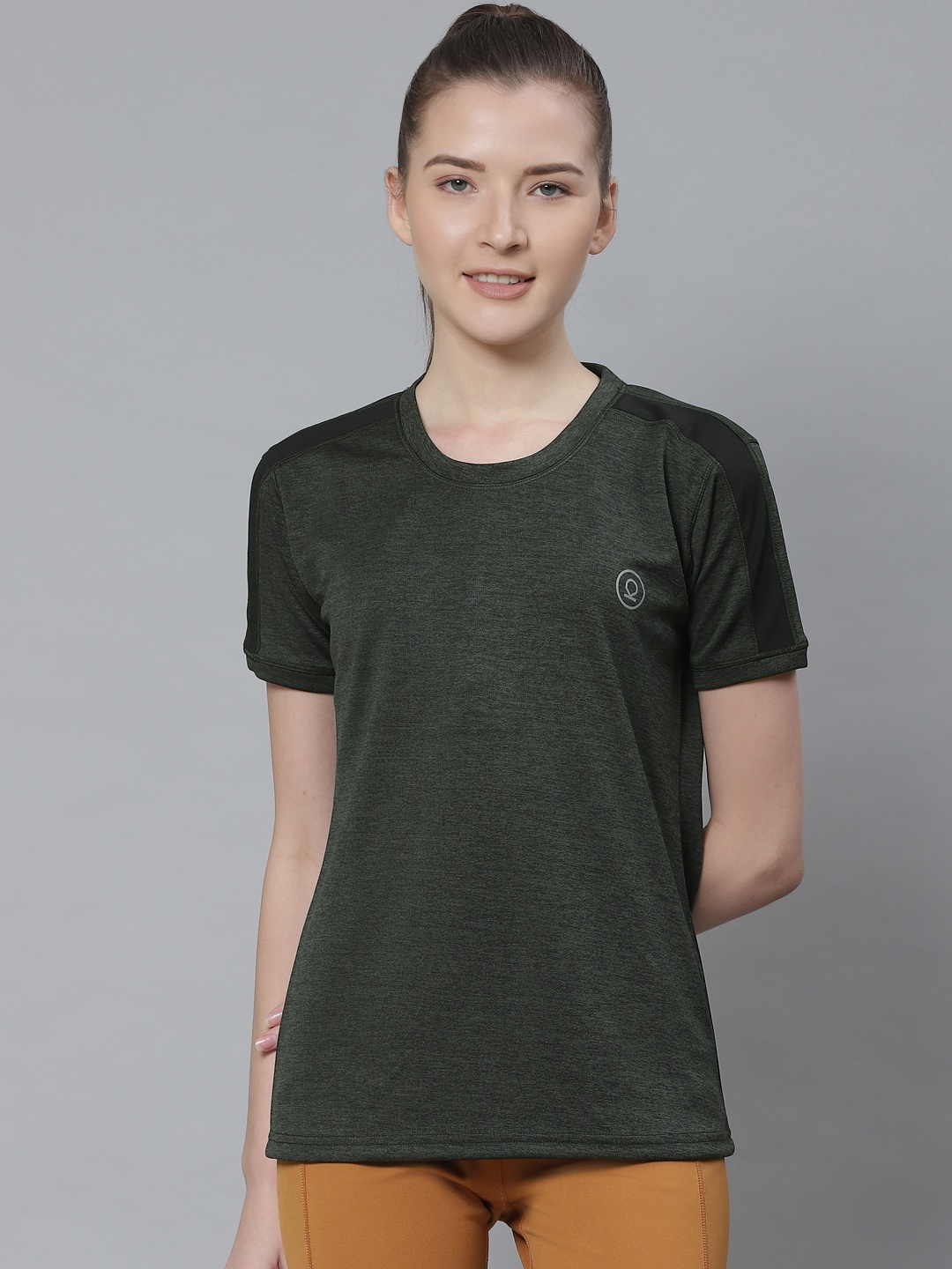 

CHKOKKO Women Dark Green Solid Round Neck Yoga T-shirt