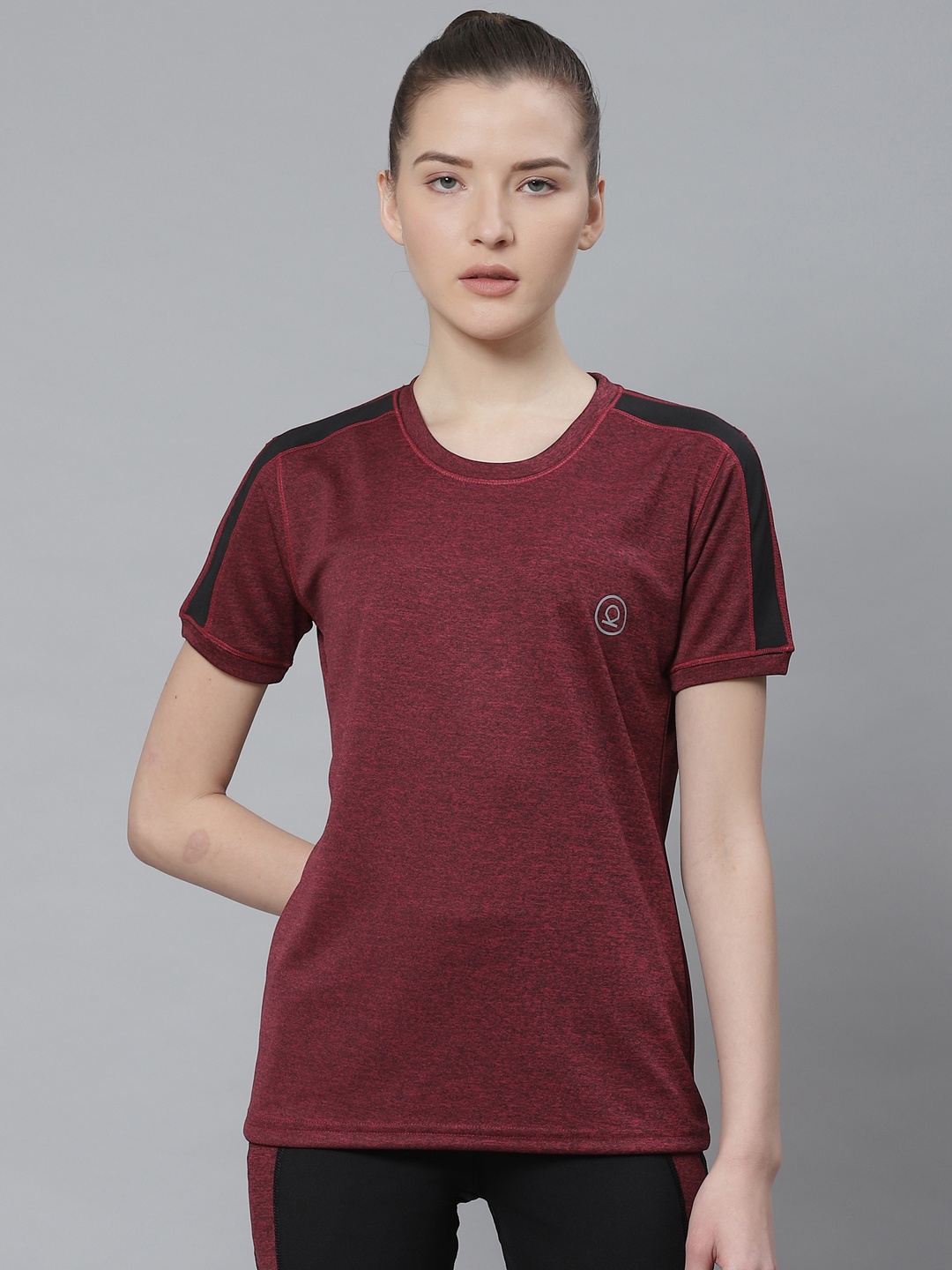 

CHKOKKO Women Maroon Solid Round Neck Yoga T-shirt