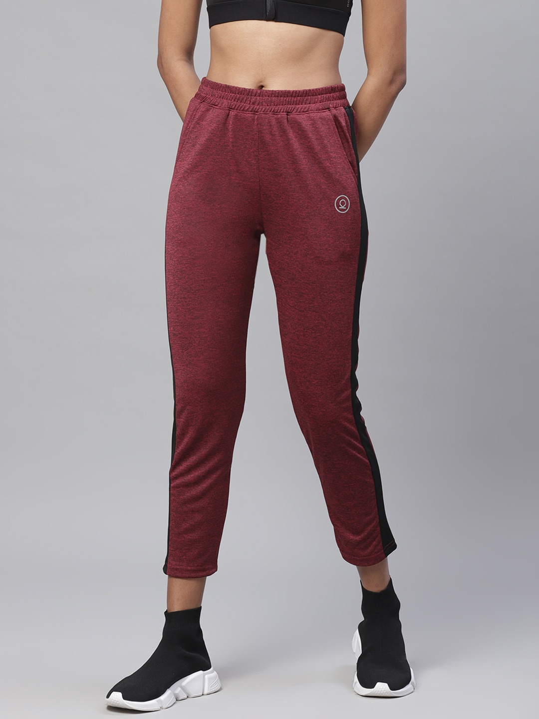 

CHKOKKO Women Maroon & Black Melange Effect Solid Cropped Yoga Track Pants