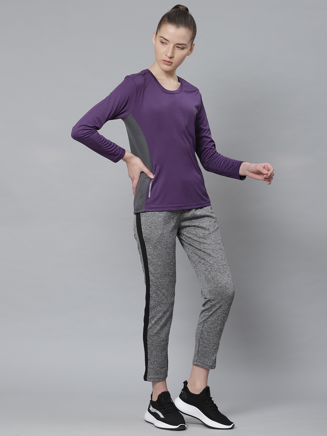 

CHKOKKO Women Purple & Charcoal Grey Solid Dri-Fit Round Neck Yoga T-shirt