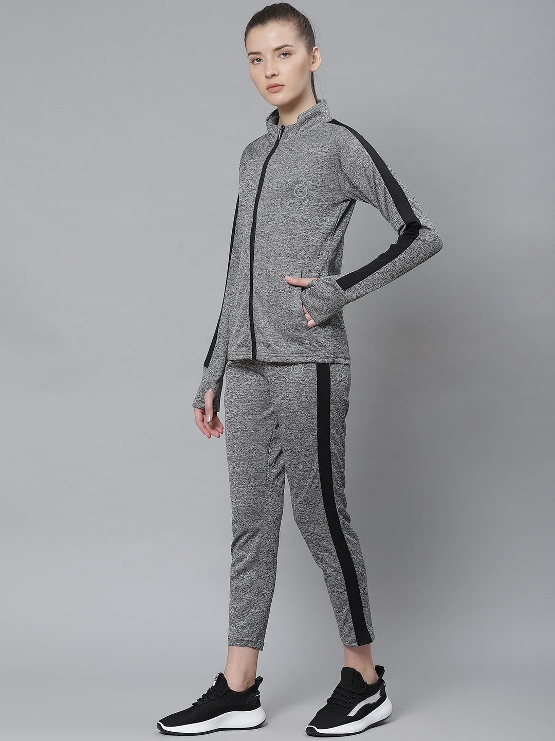 

CHKOKKO Women Grey Solid Training Tracksuit