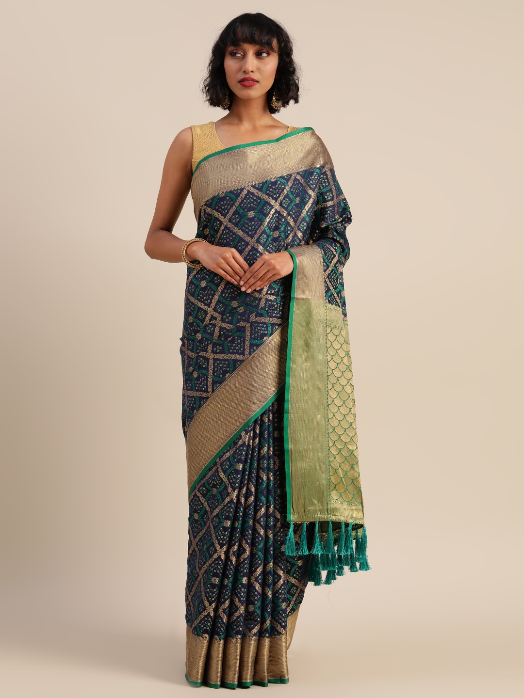 

VASTRANAND Navy Blue & Gold-Toned Silk Blend Woven Design Patola Saree