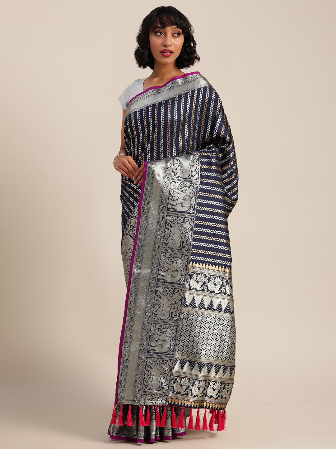 

VASTRANAND Navy Blue & Silver-Toned Silk Blend Embellished Banarasi Saree