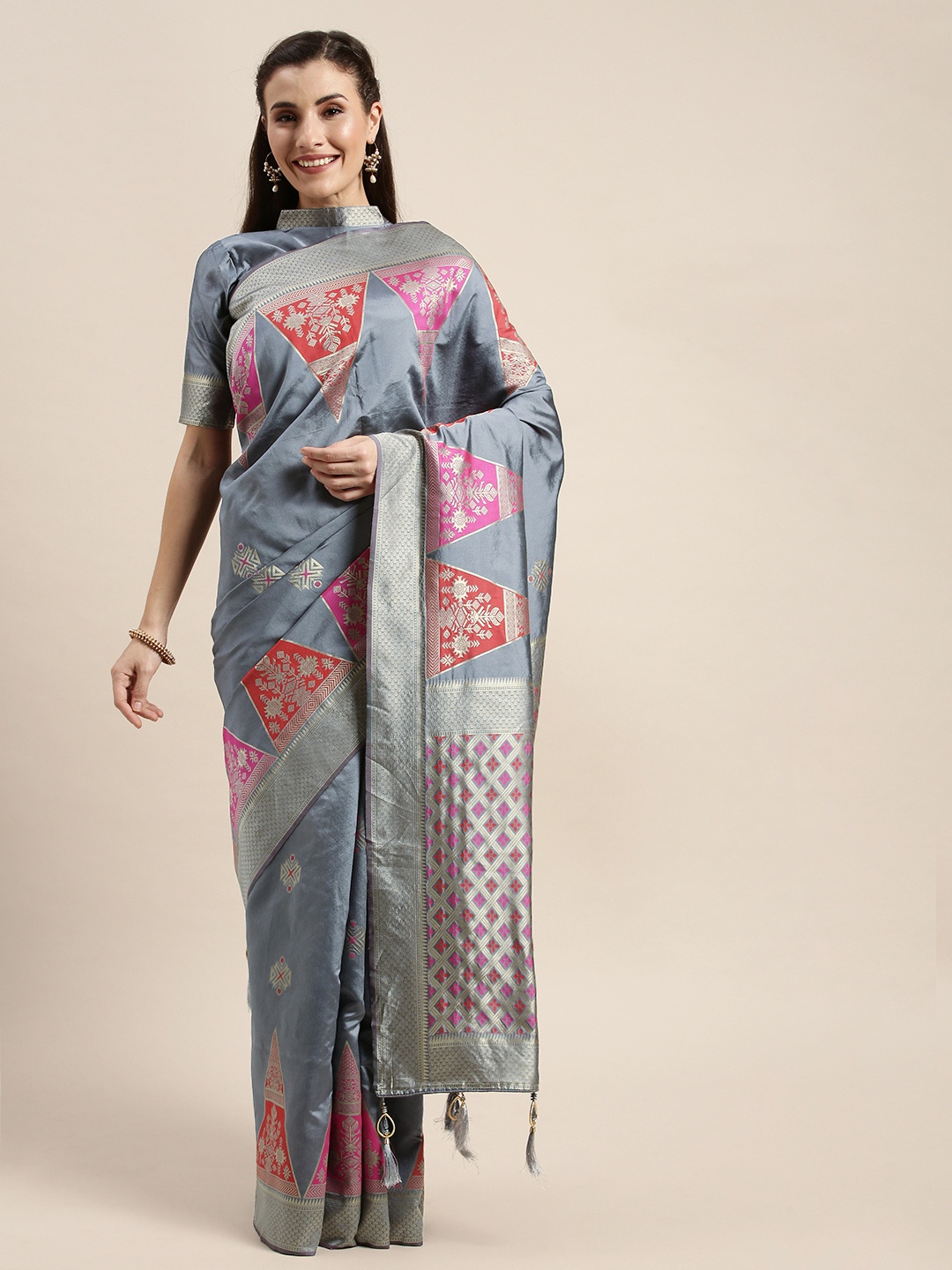 

Amrutam Fab Grey & Gold-Toned Silk Blend Woven Design Banarasi Saree