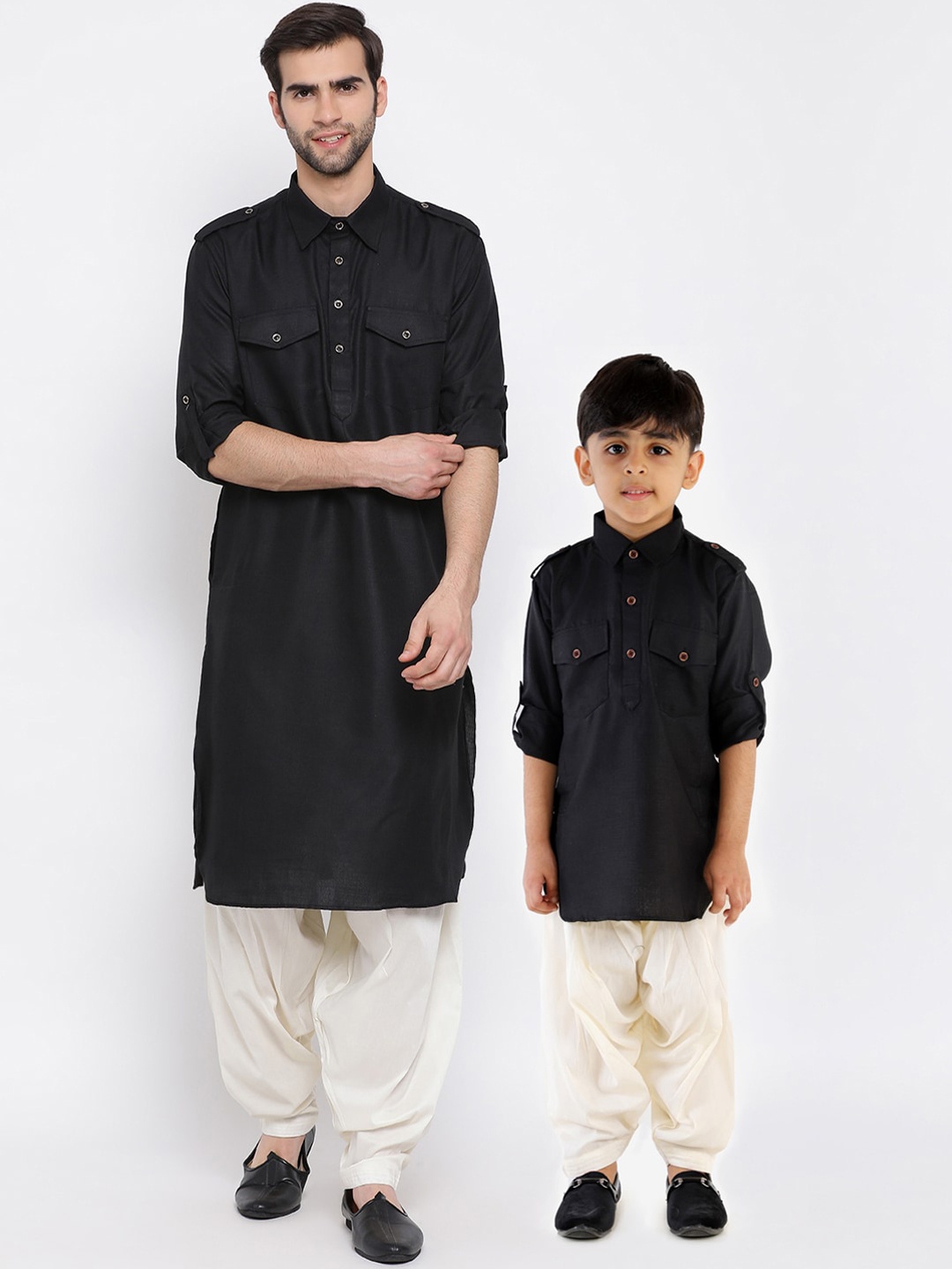

VASTRAMAY Men Black & Cream-Coloured Solid Kurta with Dhoti Pants