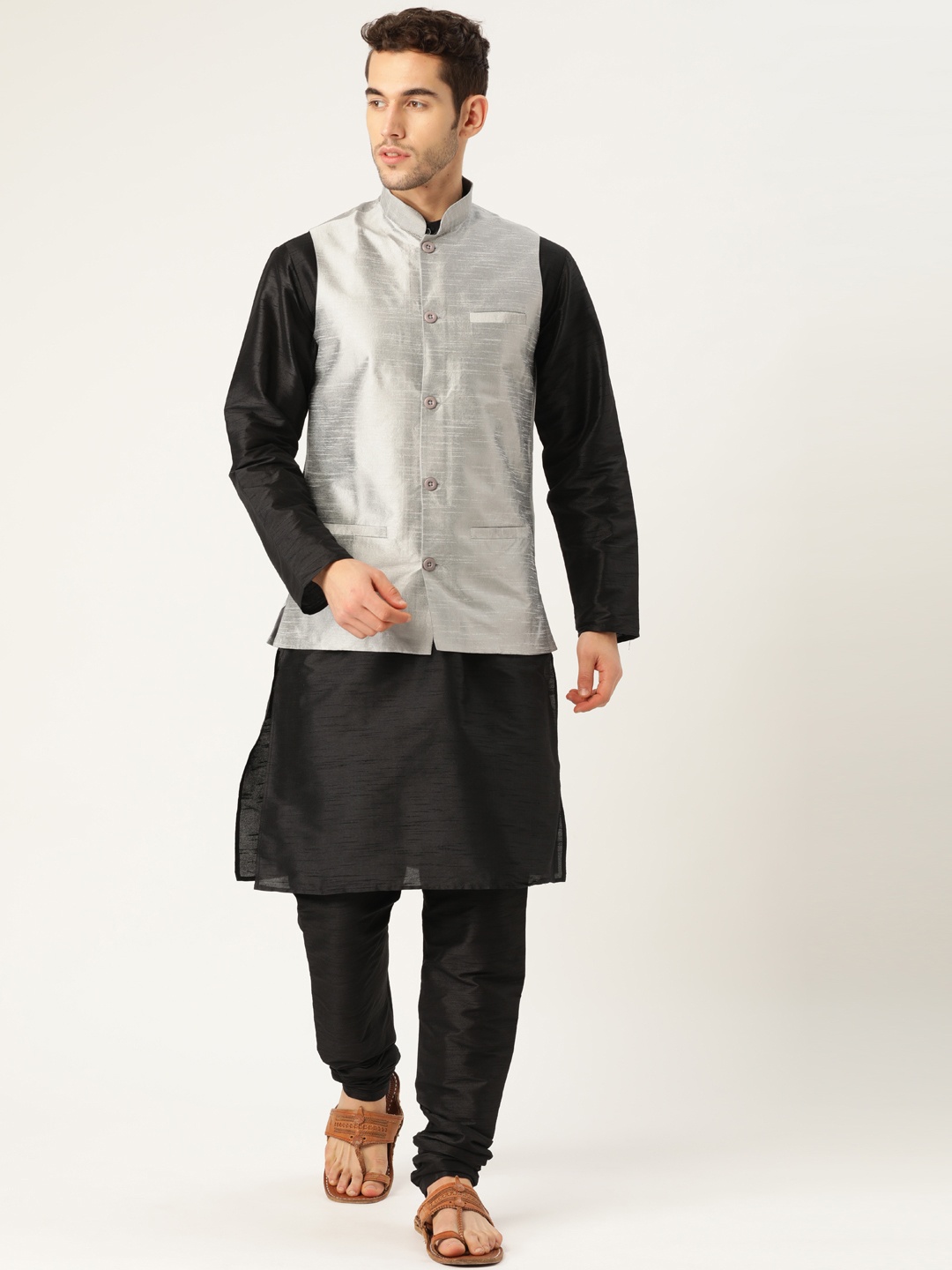 

SOJANYA Men Black & Grey Solid Kurta with Churidar
