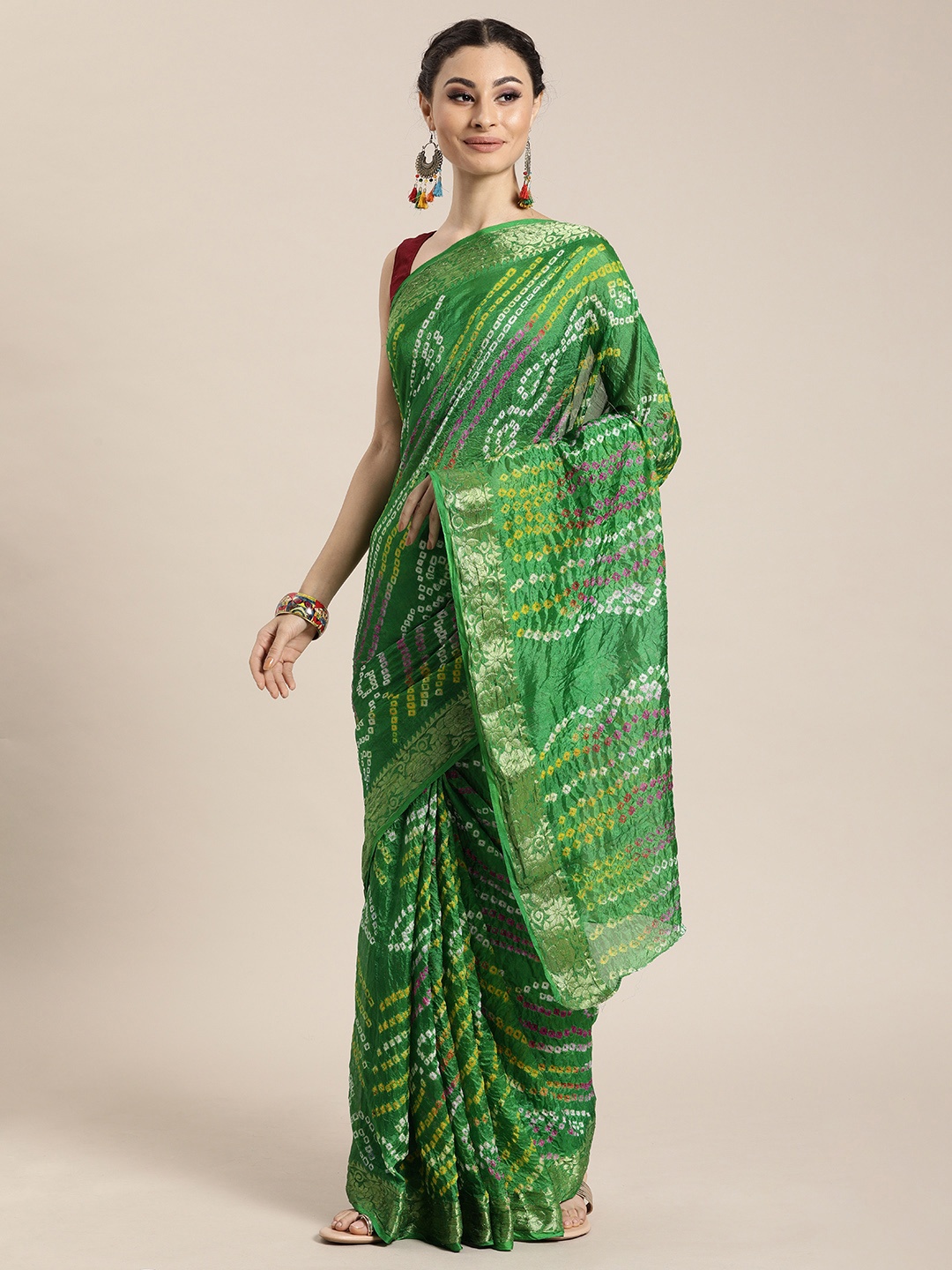 

Geroo Jaipur Hand Dyed Green Bandhani Silk Sustainable Saree