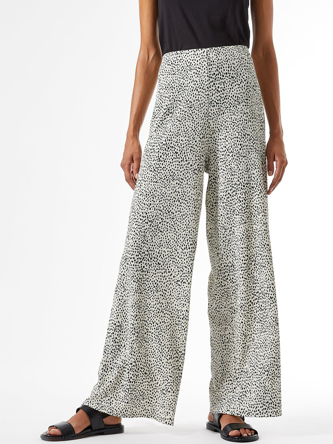 

DOROTHY PERKINS Women White & Black Regular Fit Animal Printed Parallel Trousers