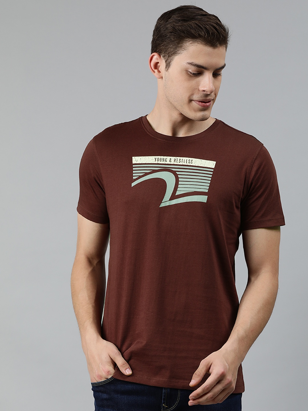 

SPYKAR Men Maroon Printed Round Neck Pure Cotton T-shirt
