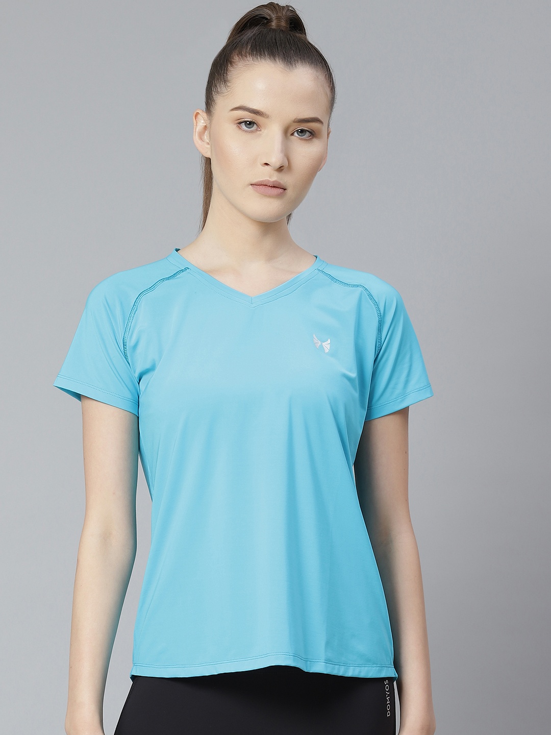 

skyria Women Blue Solid V-Neck Sports T-shirt