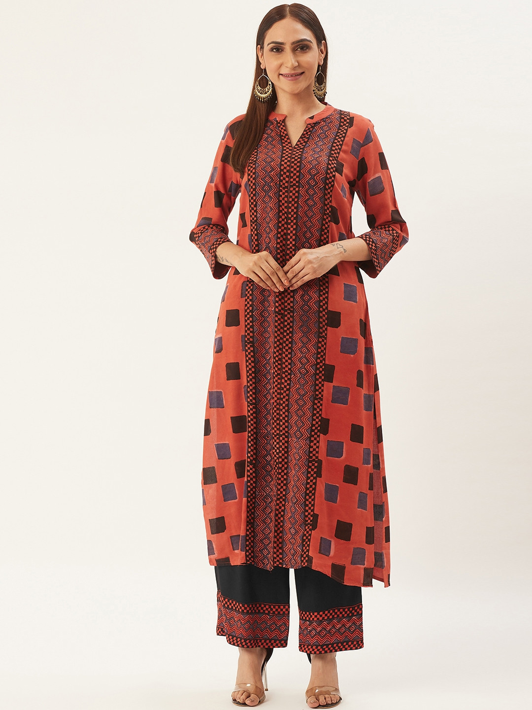 

RANGMAYEE Women Red & Black Printed Kurta with Palazzos