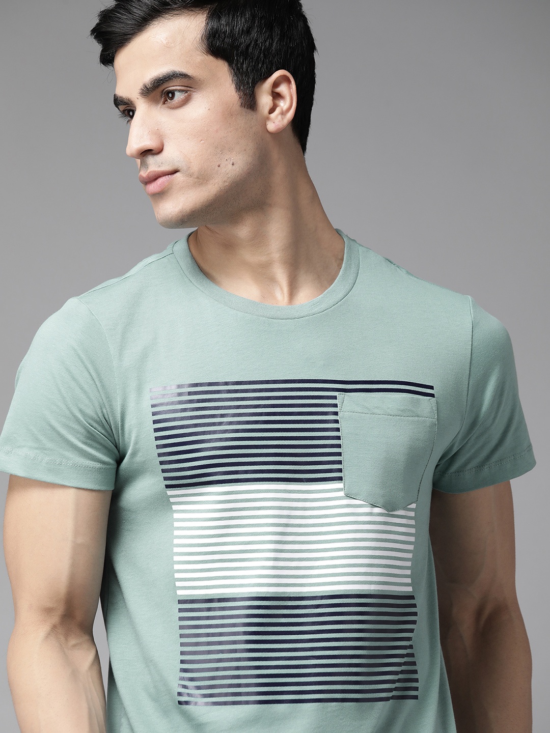 

Roadster Men Sea Green Navy Blue Striped Round Neck Pure Cotton T-shirt