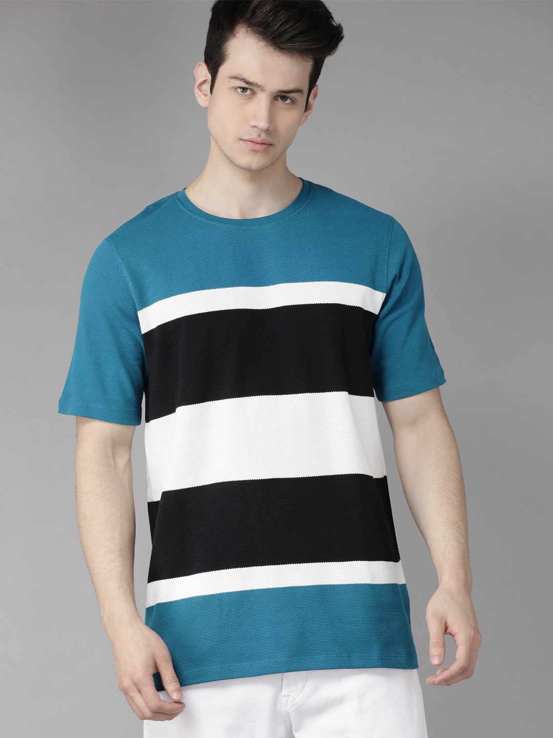 

Roadster Men Teal Blue & Black Pure Cotton Striped Round Neck T-shirt