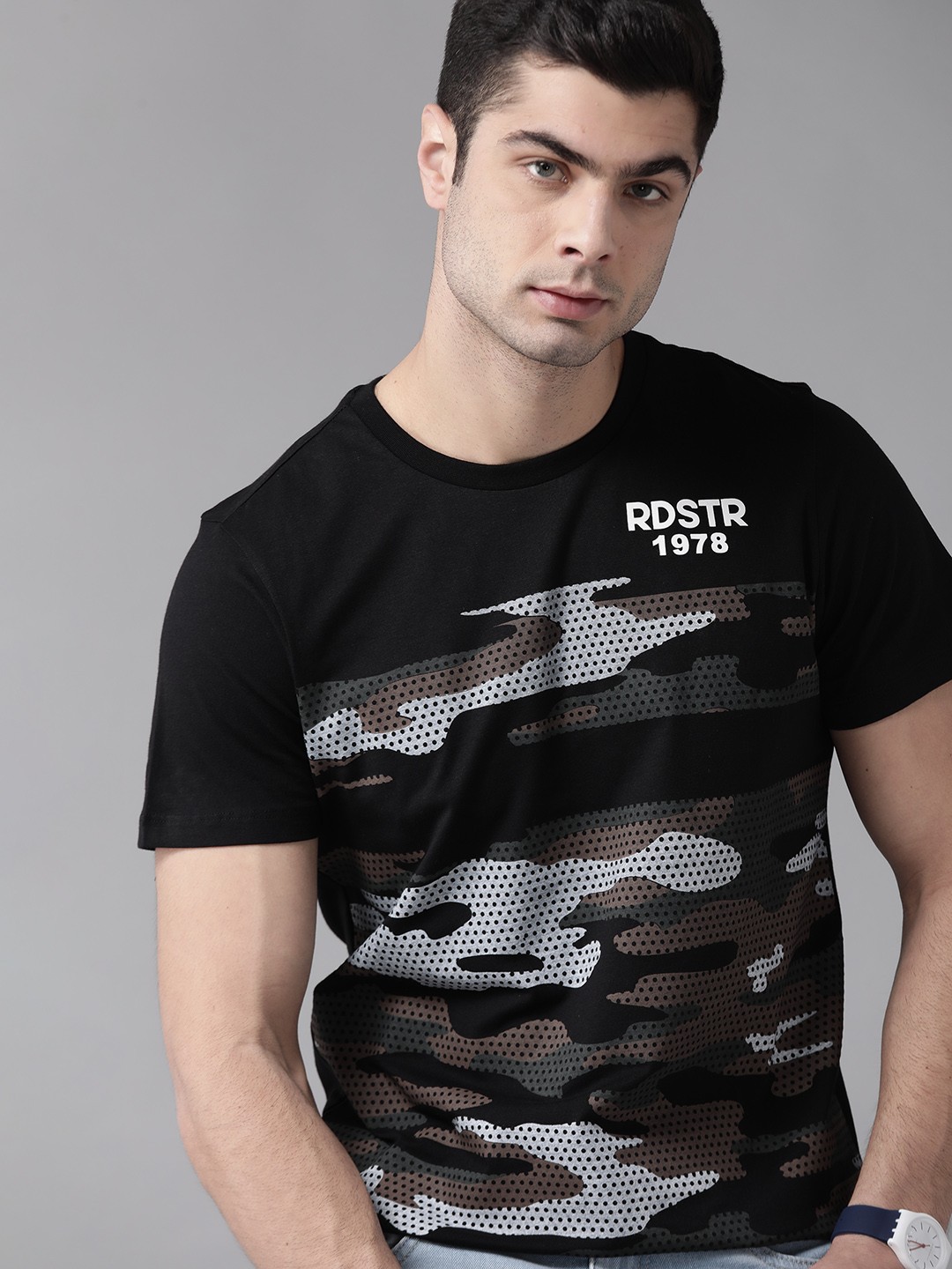 

Roadster Men Black Brown Pure Cotton Printed Round Neck Pure Cotton T-shirt