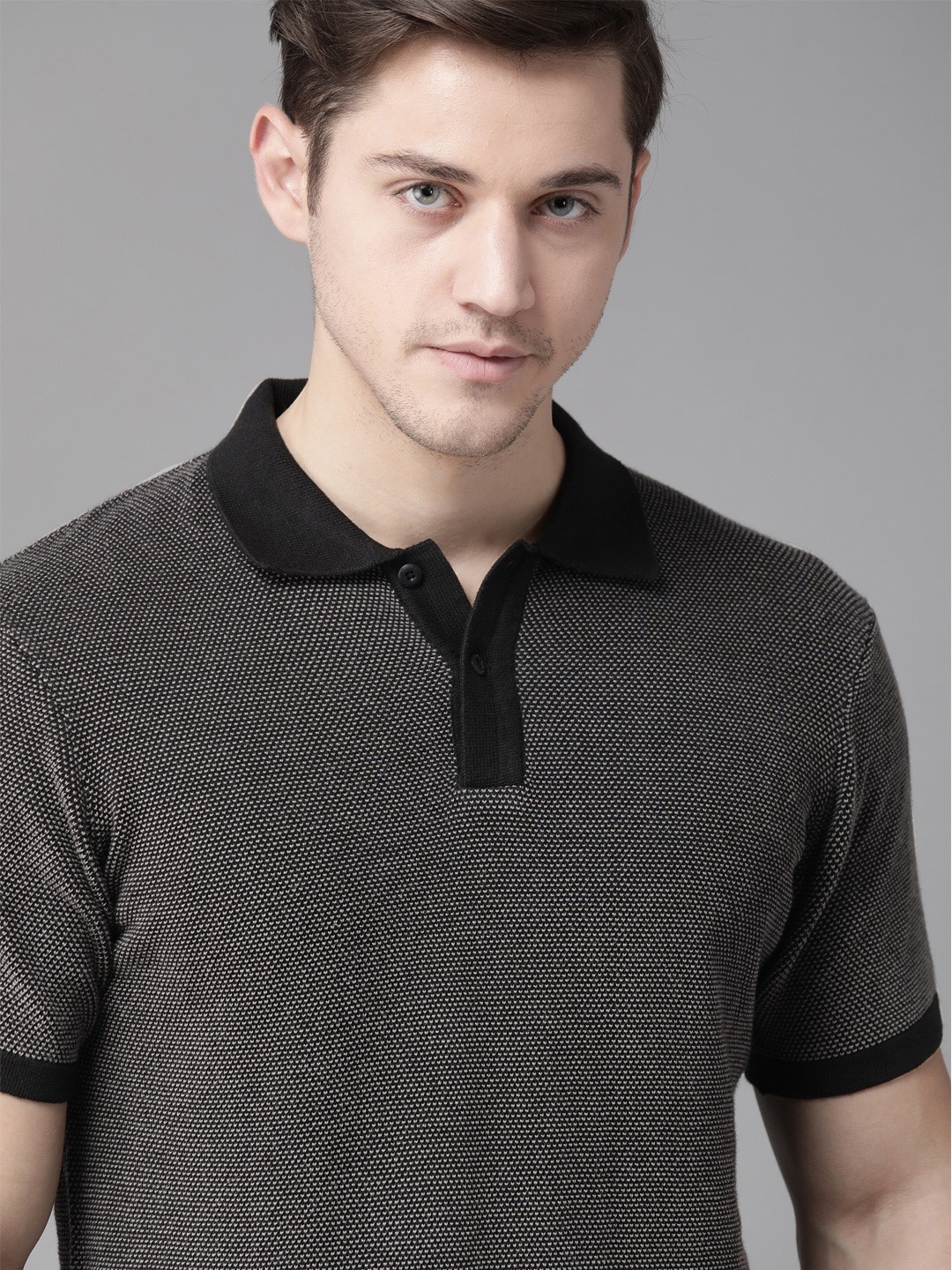 

Roadster Men Charcoal Grey Pure Cotton Self Design Polo Collar Pure Cotton T-shirt
