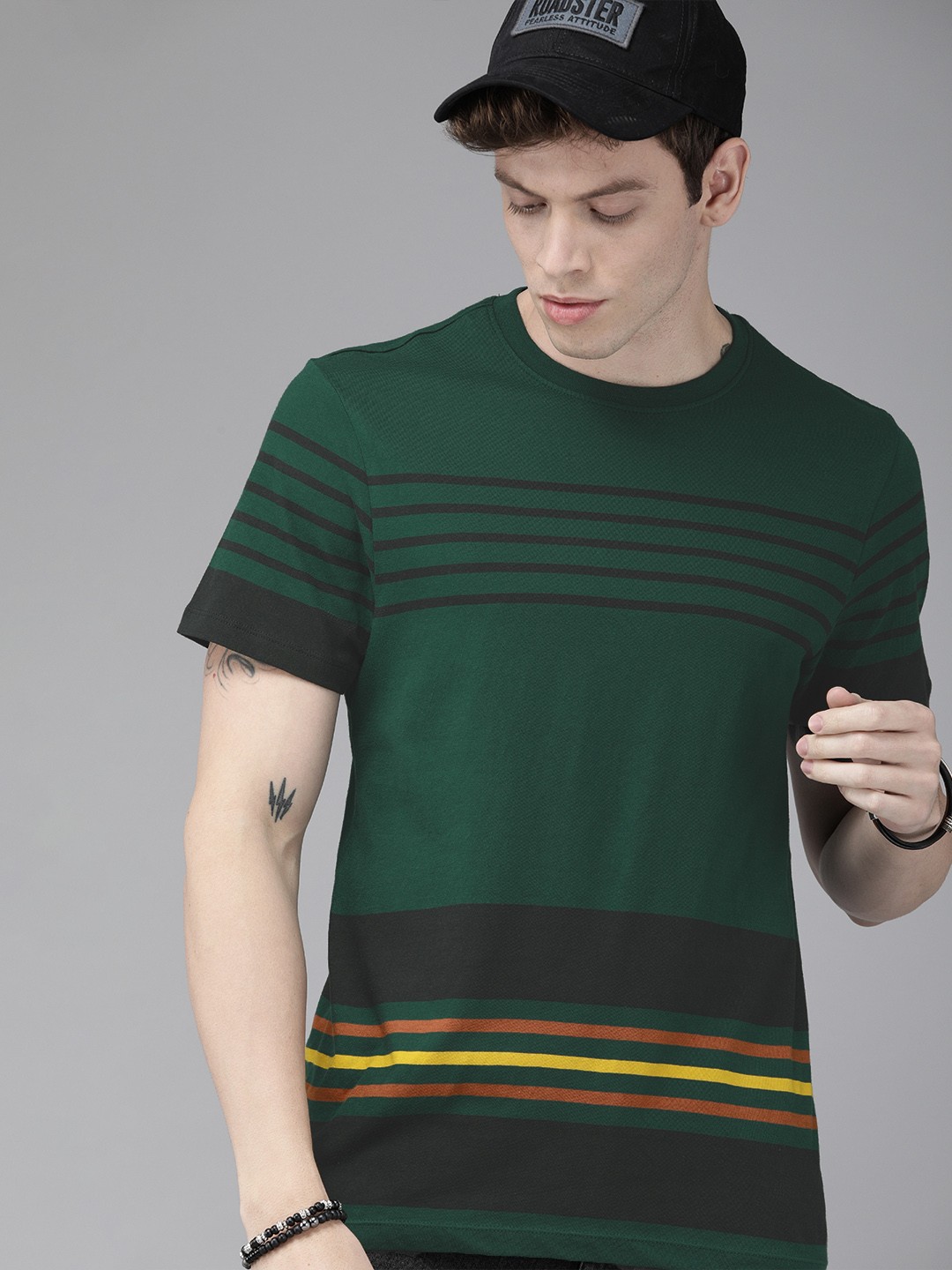 

Roadster Men Green Black Striped Round Neck Pure Cotton T-shirt