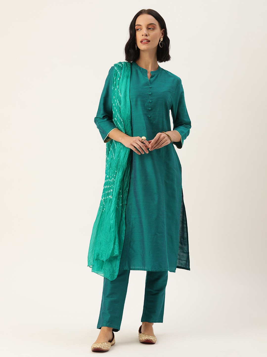 

House of Pataudi Women Green Solid Kurta with Trousers & Bandhani Dupatta
