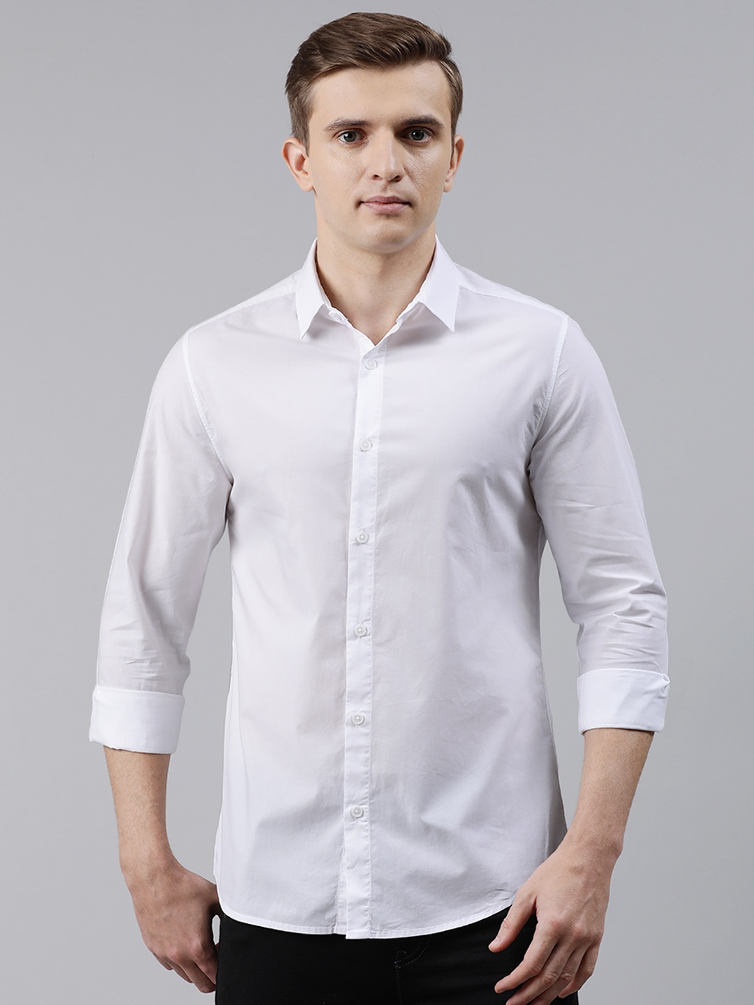 

SPYKAR Men White Slim Fit Solid Casual Shirt
