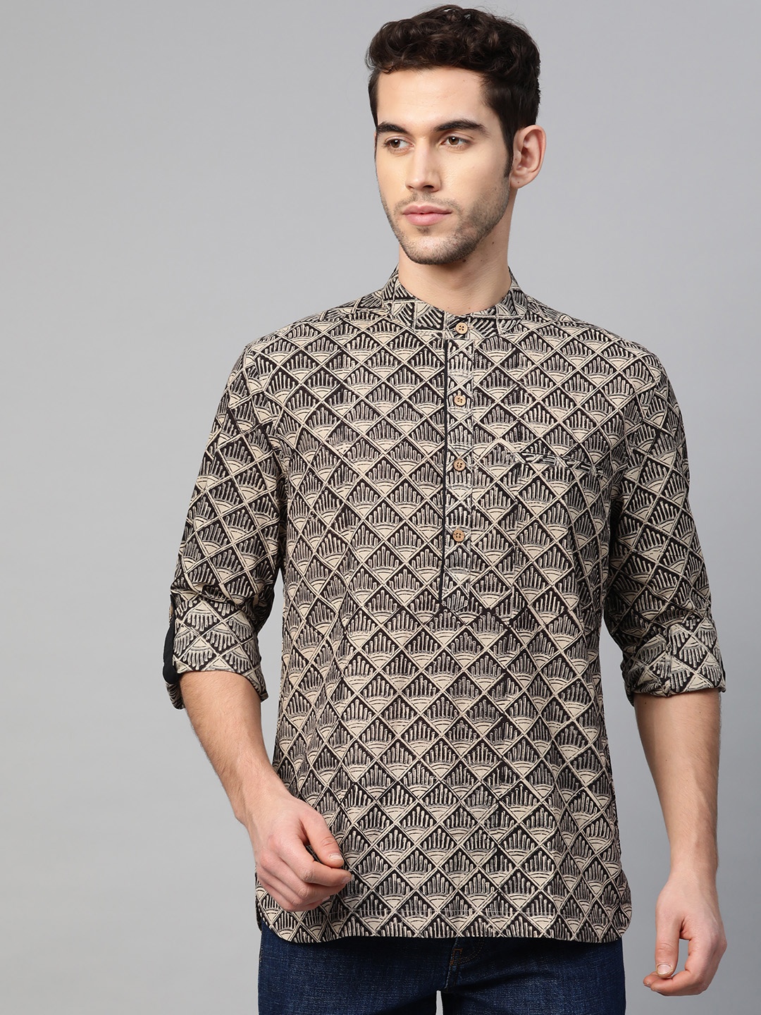 

Fabindia Men Black & Beige Kalamkari Handblock Print Straight Kurta