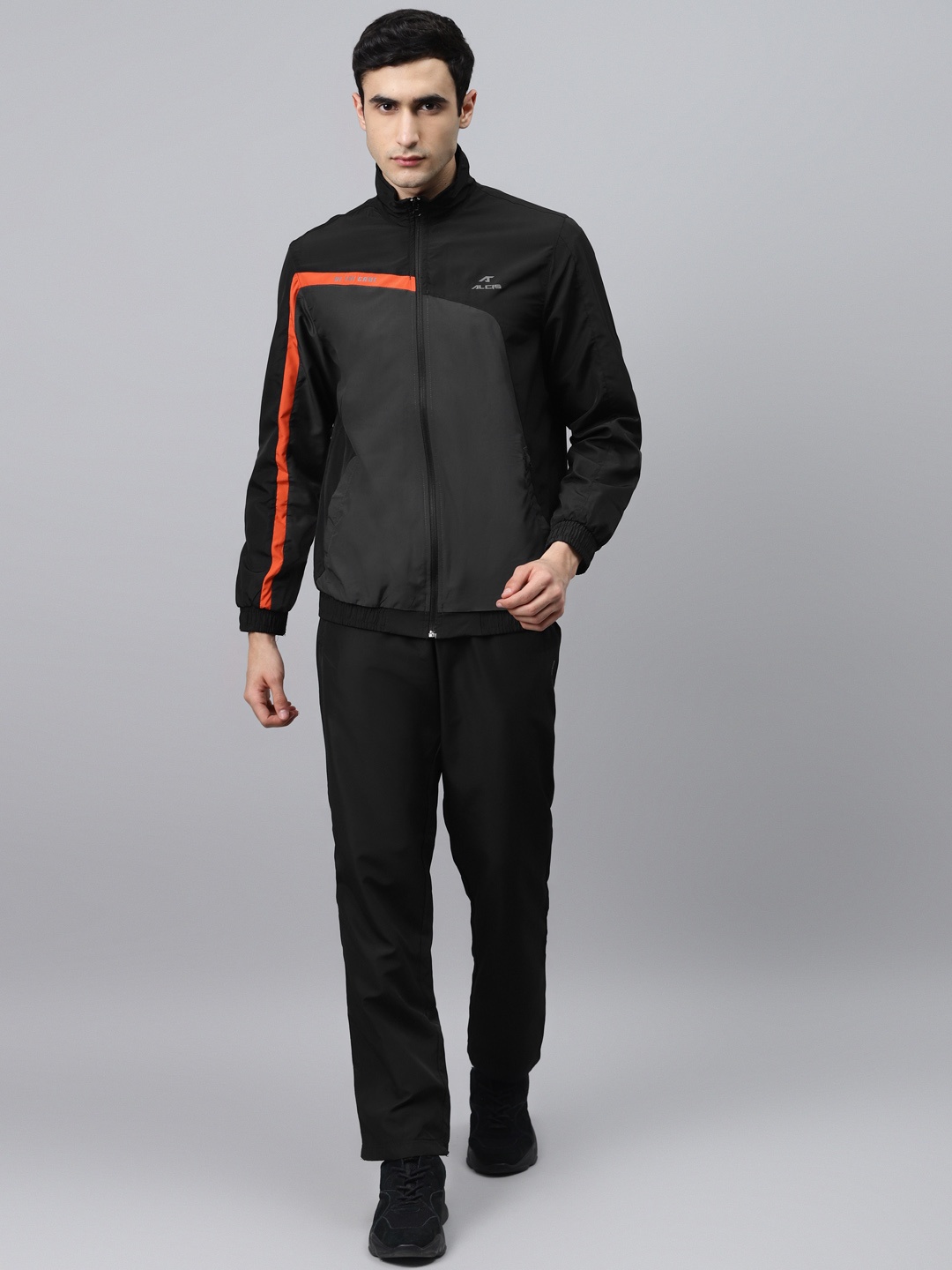 

Alcis Men Black & Charcoal Grey Colourblocked Tracksuit