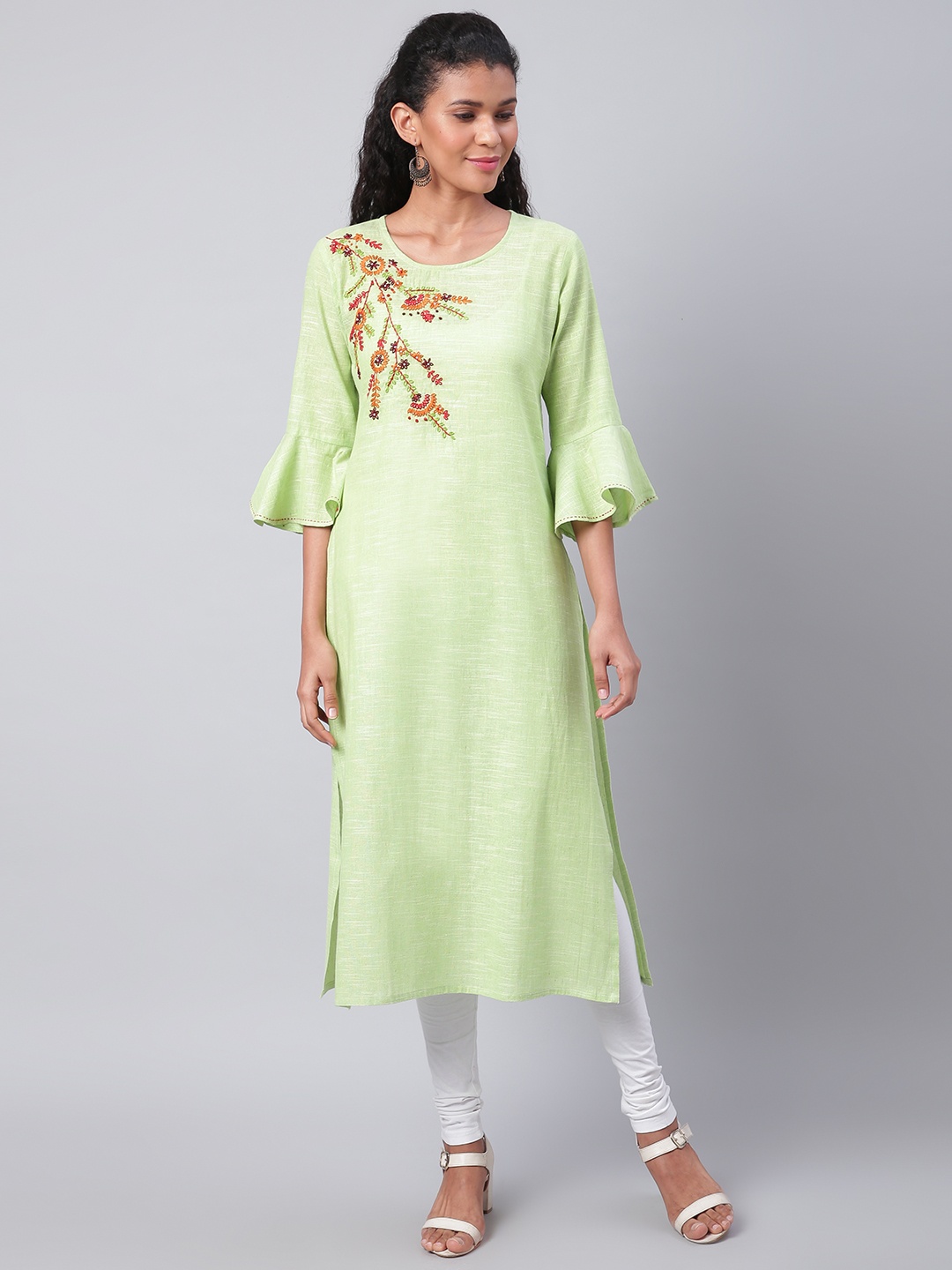 

Sringam Women Green Embroidered Detail Straight Kurta