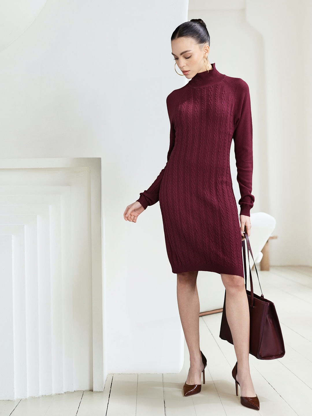 

her by invictus Women Wine-Coloured Self Design Sheath Dress, Burgundy