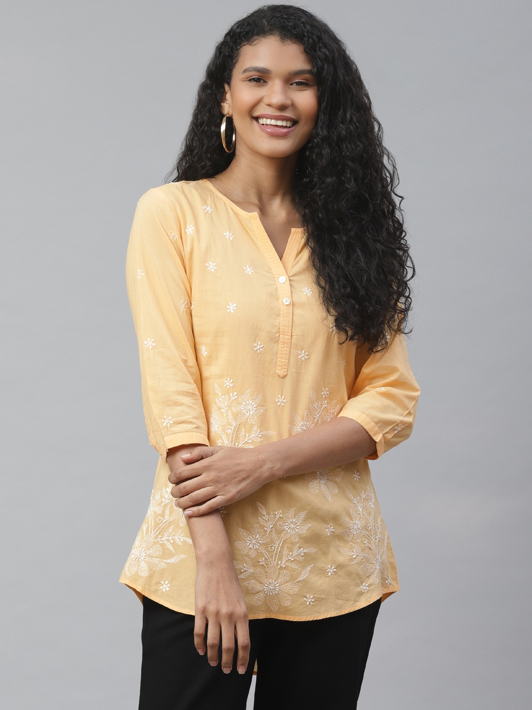 

akheri Women Yellow Chikankari Embroidered Pure Cotton Top