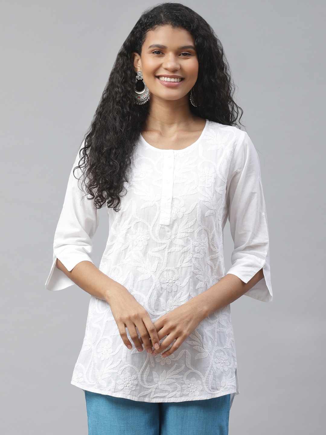 

akheri Women White Chikankari Embroidered High-Low Pure Cotton Top