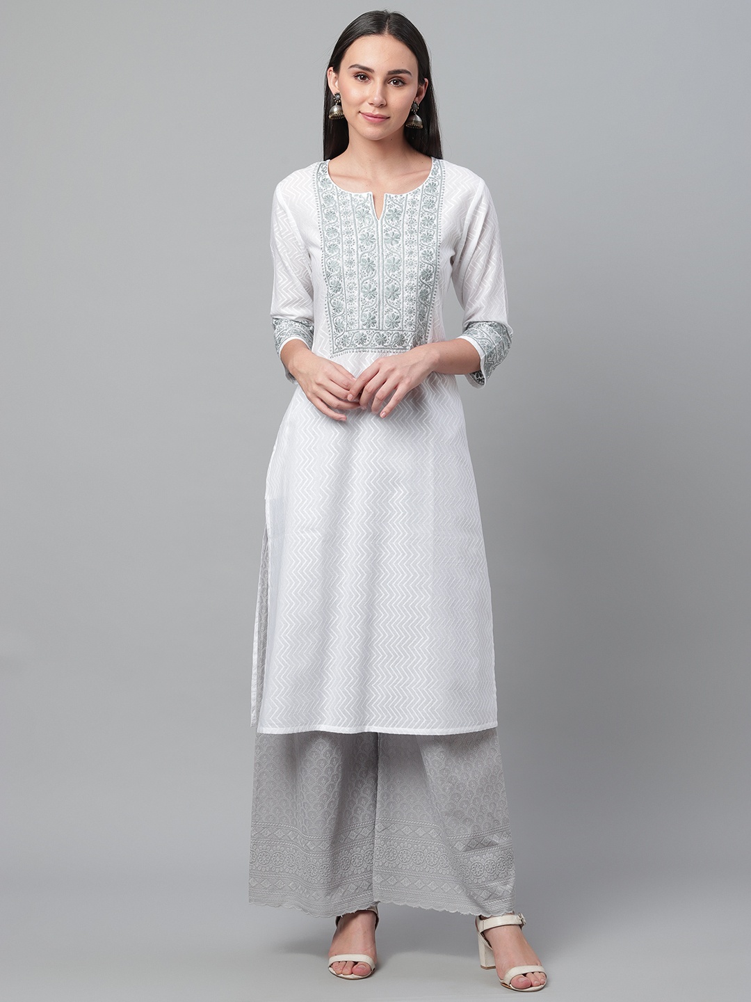 

akheri Women White & Grey Chevron Woven-Design Dobby Weave Straight Kurta