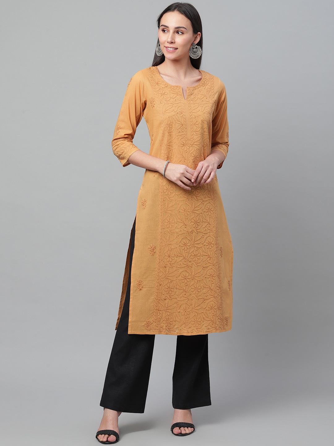 

akheri Women Beige Chikankari Embroidered Straight Kurta