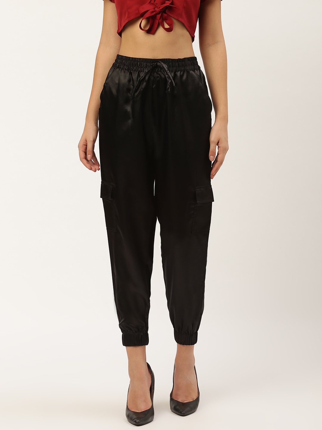 

Besiva Women Black Loose Fit Solid Cargos Joggers