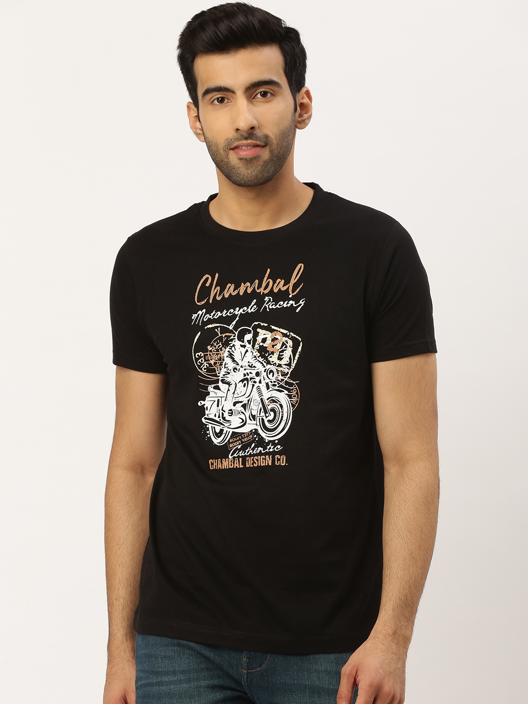 

THE CHAMBAL Men Black & Off-White Bio Wash Printed Round Neck T-shirt