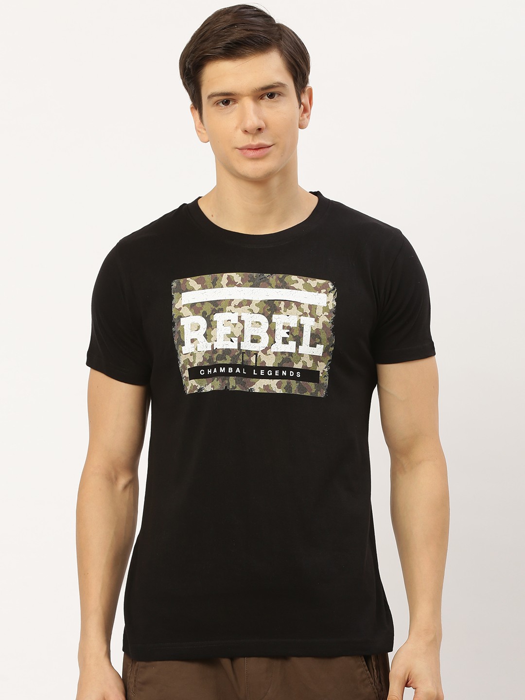 

THE CHAMBAL Men Black Olive Green Camouflage Printed Round Neck Pure Cotton T-shirt