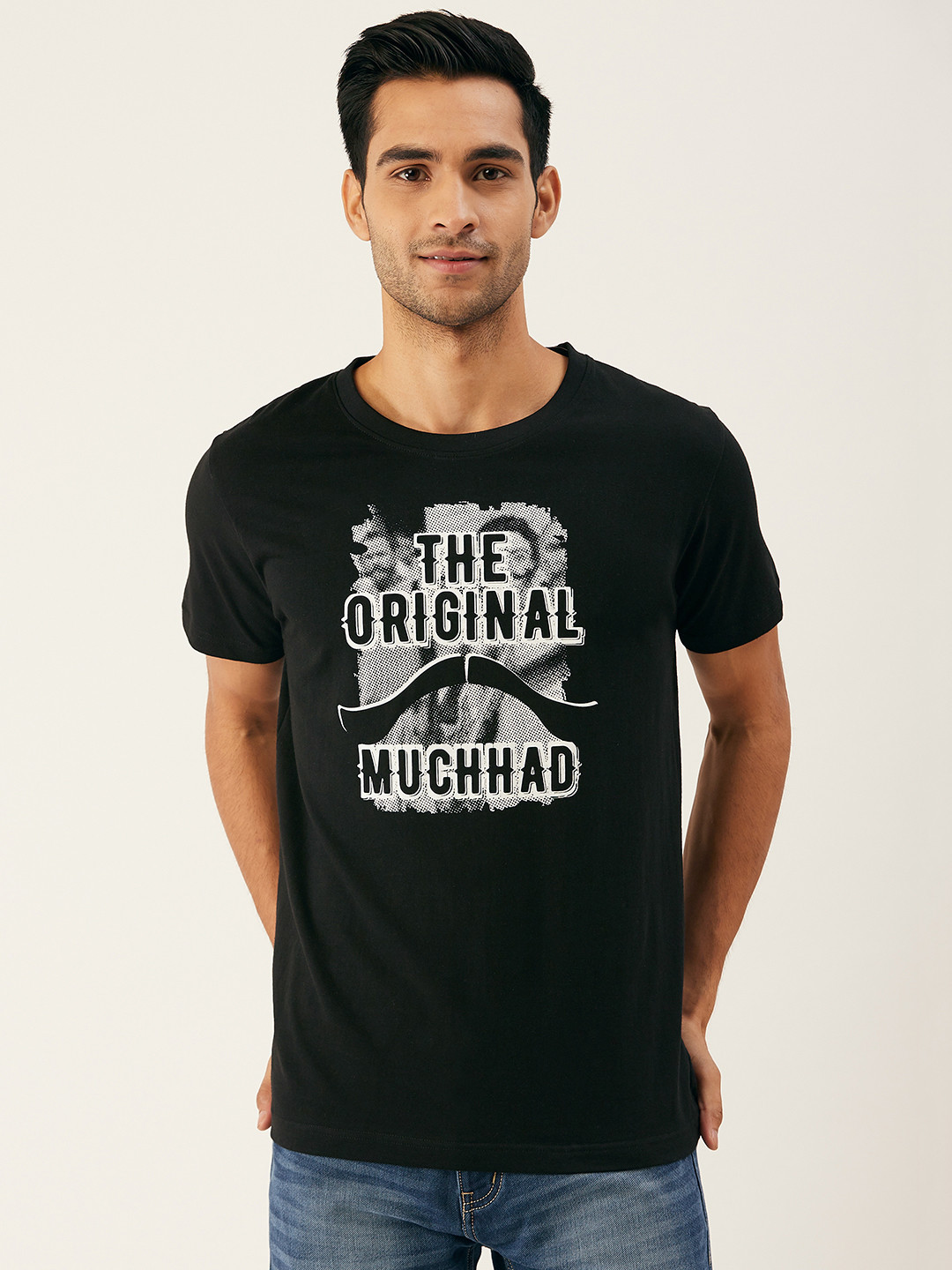 

THE CHAMBAL Men Black White Printed Round Neck Pure Cotton T-shirt