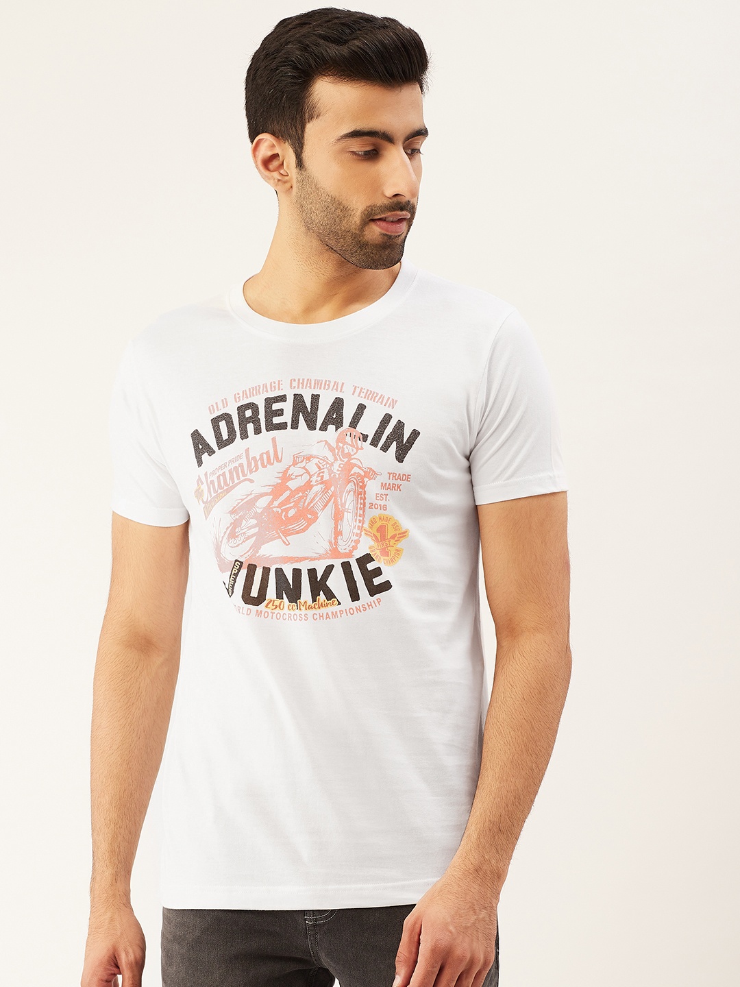 

THE CHAMBAL Men White & Black Printed Round Neck T-shirt
