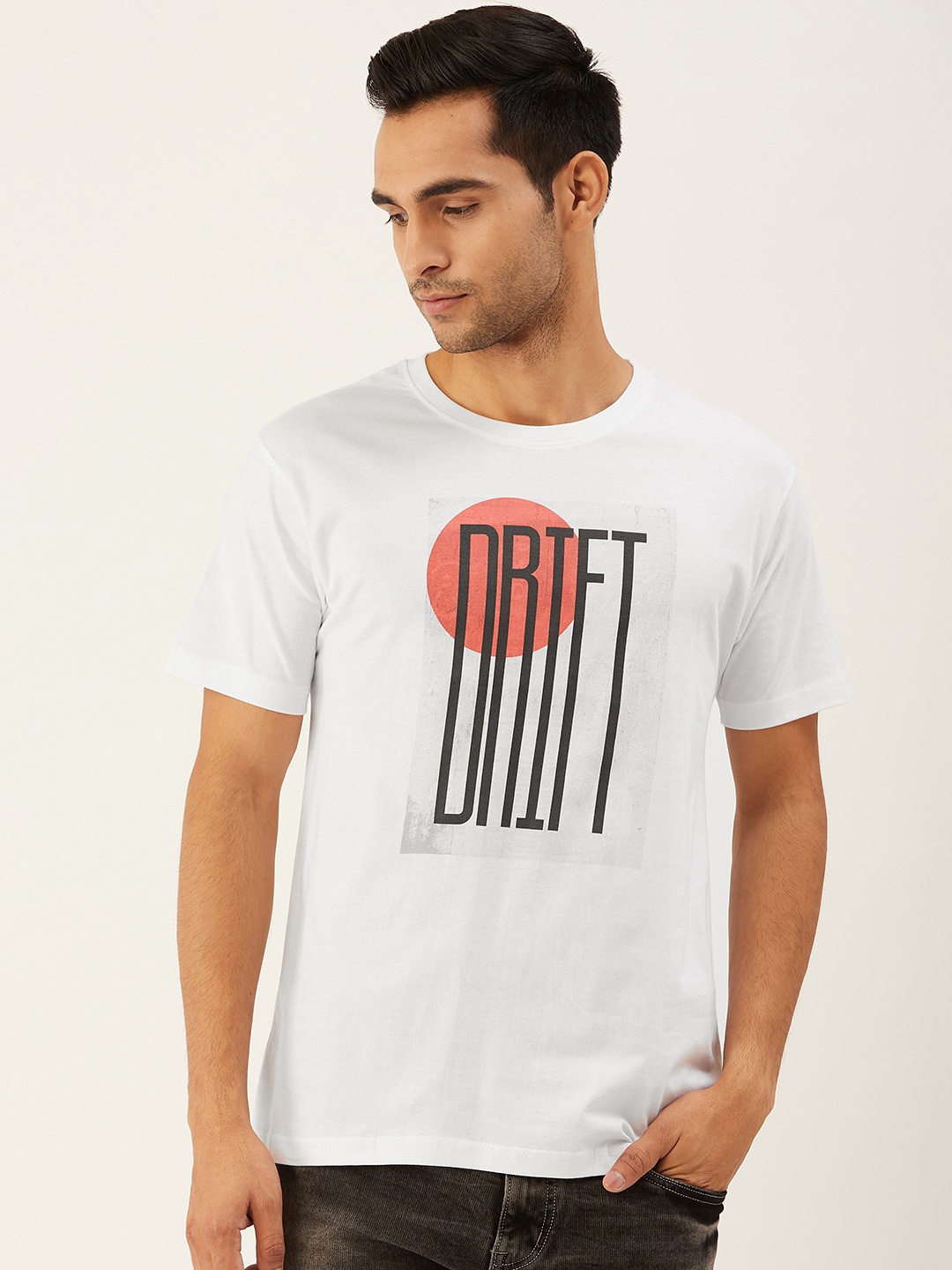 

THE CHAMBAL Men White Graphic Print Round Neck Bio-Wash Pure Cotton T-shirt
