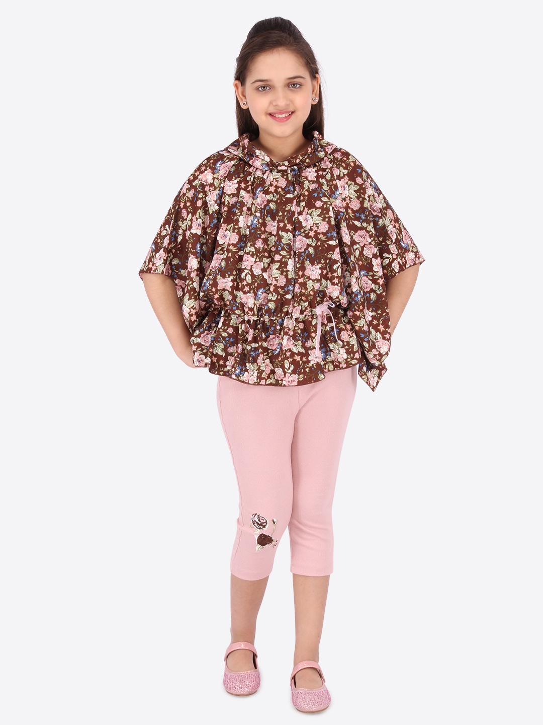 

CUTECUMBER Girls Brown & Peach-Coloured Printed Top with Capris