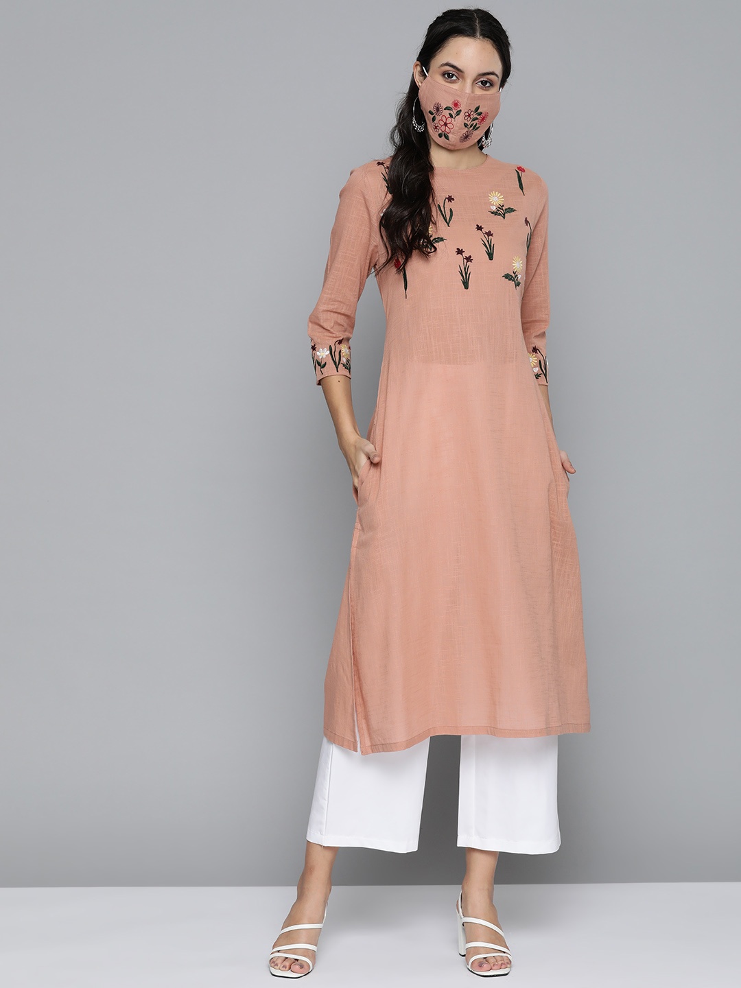 

HERENOW Women Peach-Coloured Green Embroidered Straight Kurta
